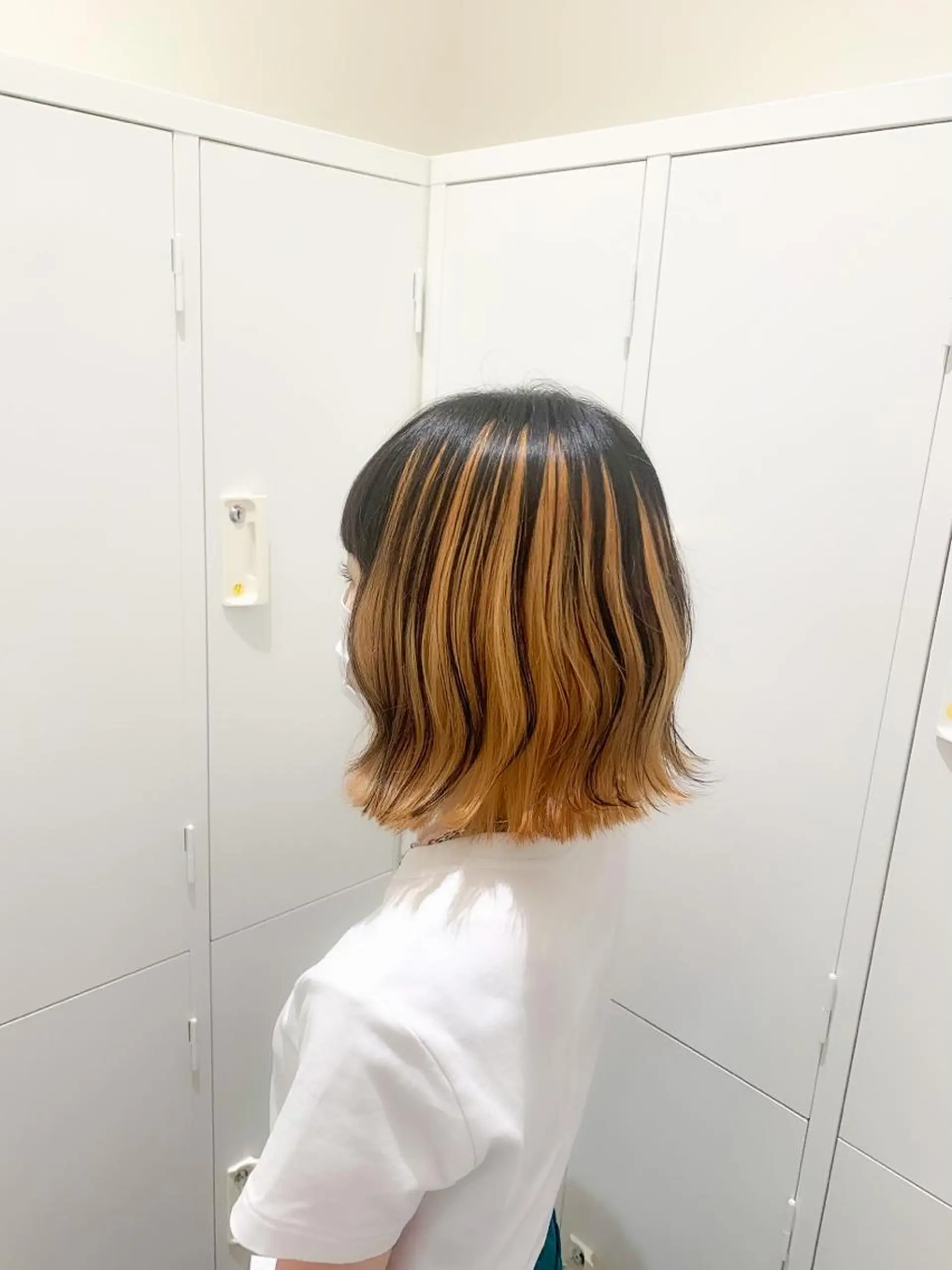 ミディアム まなり See.のヘアスタイル
