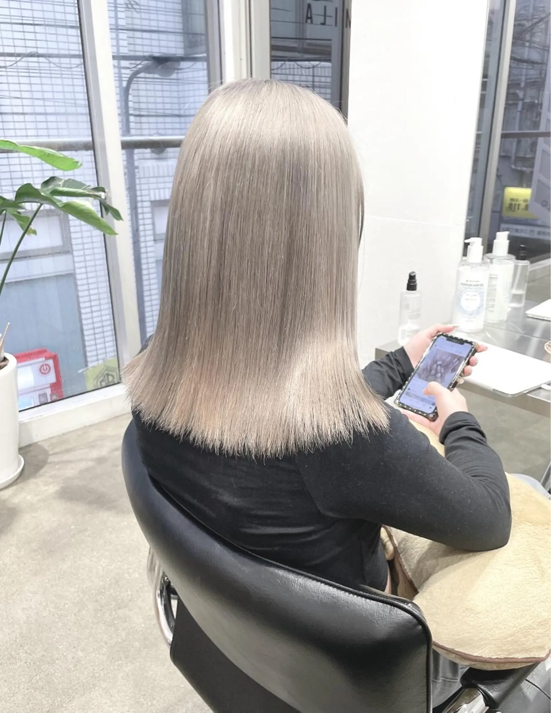 セミロング カラー 圧倒的なケアブリーチ /髪質改善🩵松田のヘアスタイル