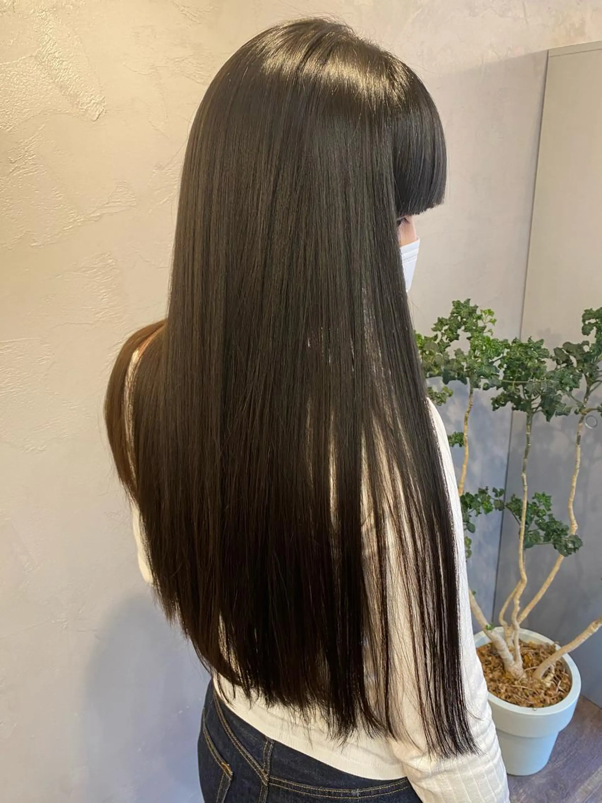 ロング 縮毛矯正 TOMOKO 髪質改善💫縮毛矯正のヘアスタイル
