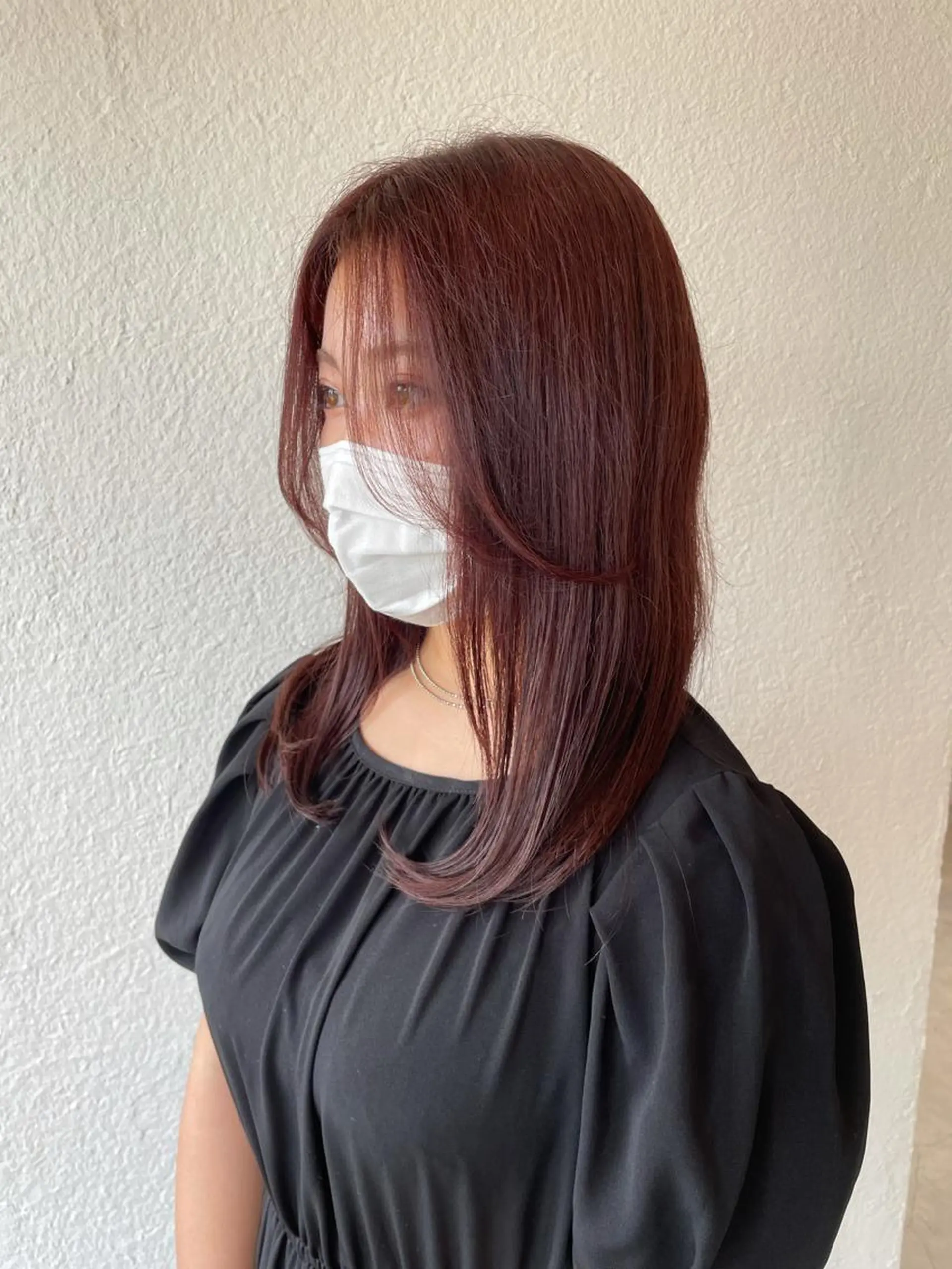 セミロング カラー カシス ピンクカラー 髪質改善特化 谷口祐綺のヘアスタイル