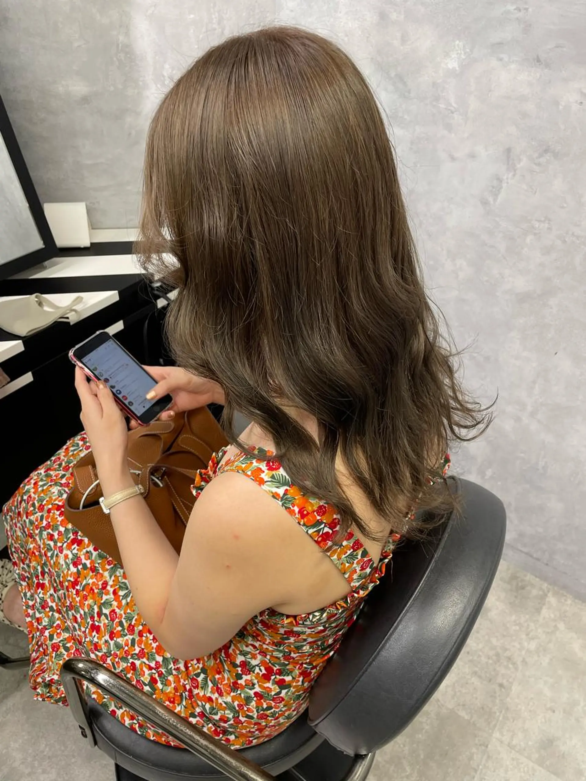 セミロング Hui.所属・縮毛矯正・髪質改善 特化 出納 直起のヘアスタイル