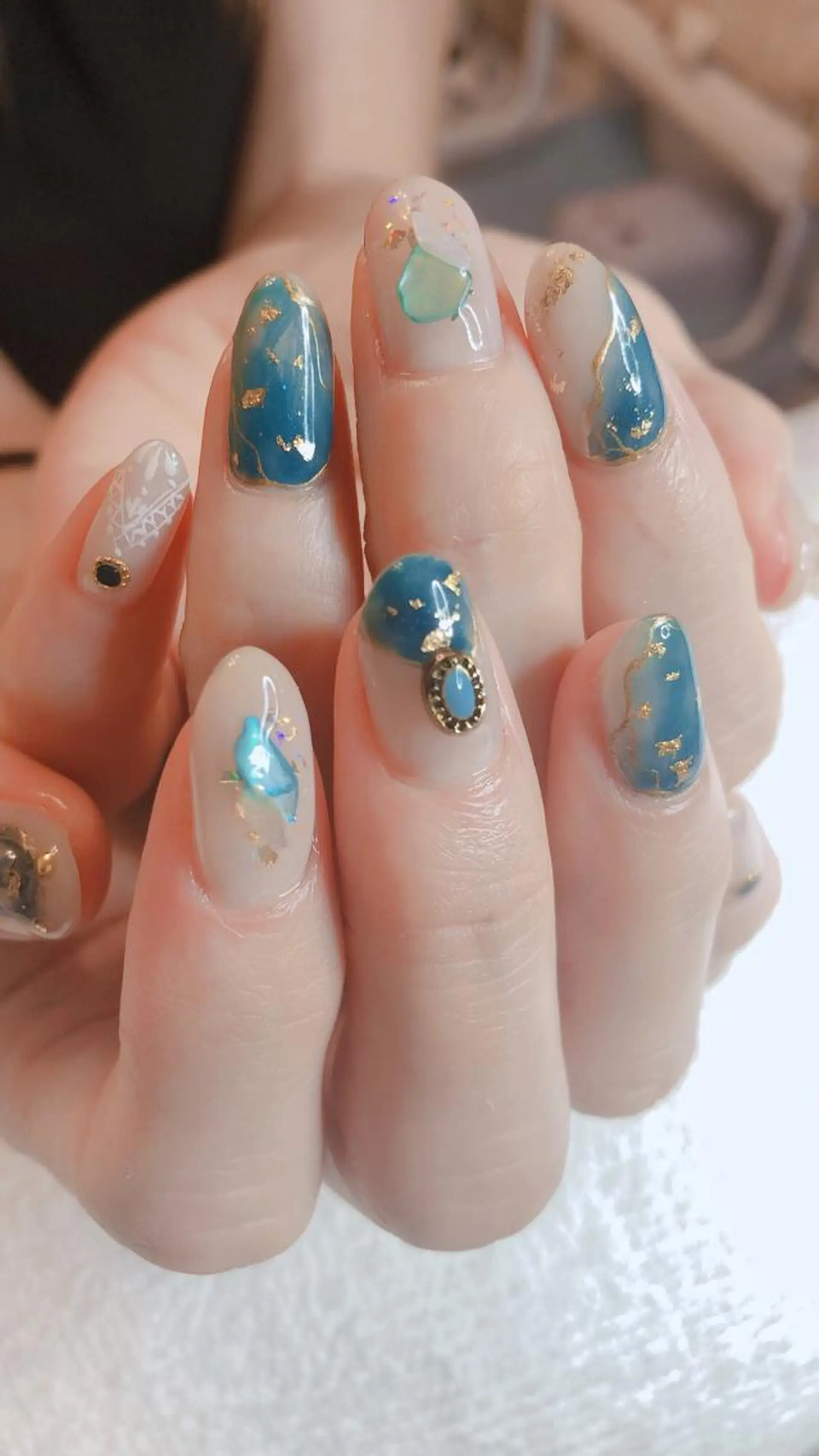 ミディアム ネイル 長さ出し専門 nynaのネイルデザイン