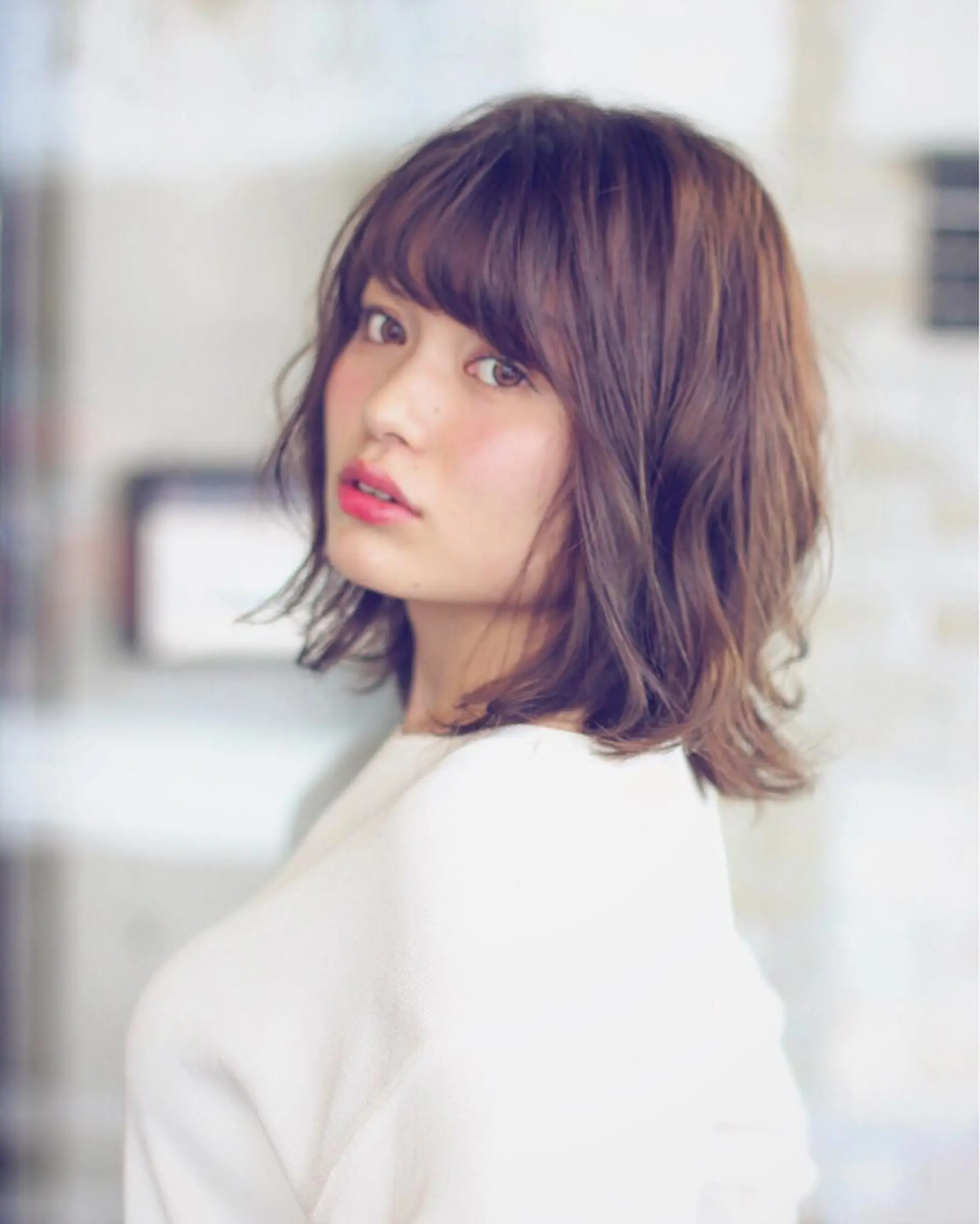 ミディアム カラー パーマ カット ヘアカラー トリートメント ヘッドスパ roijir ロイジーのヘアスタイル