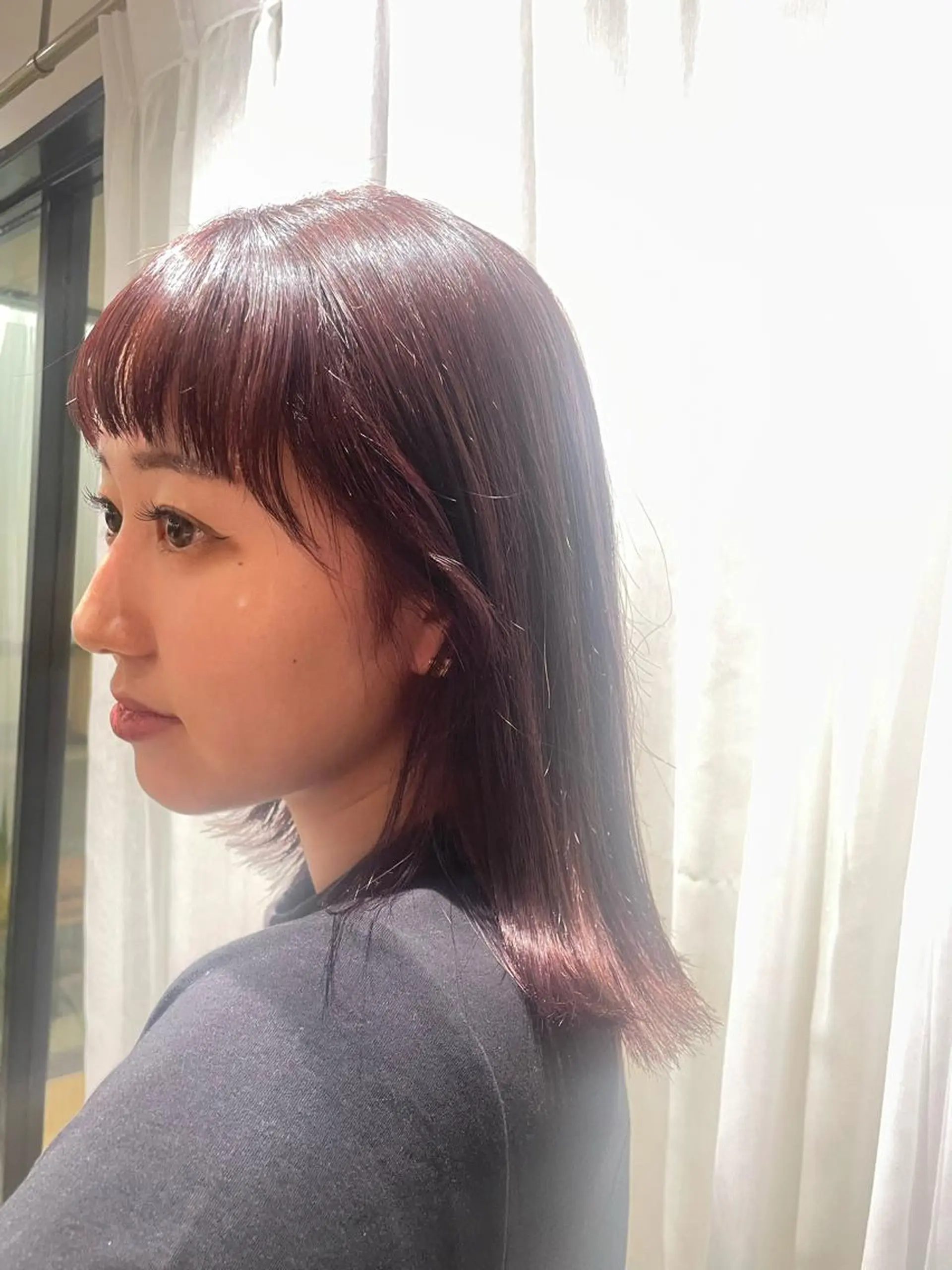 ミディアム カラー 柔らかレイヤー× 透け感カラー/SUのヘアスタイル