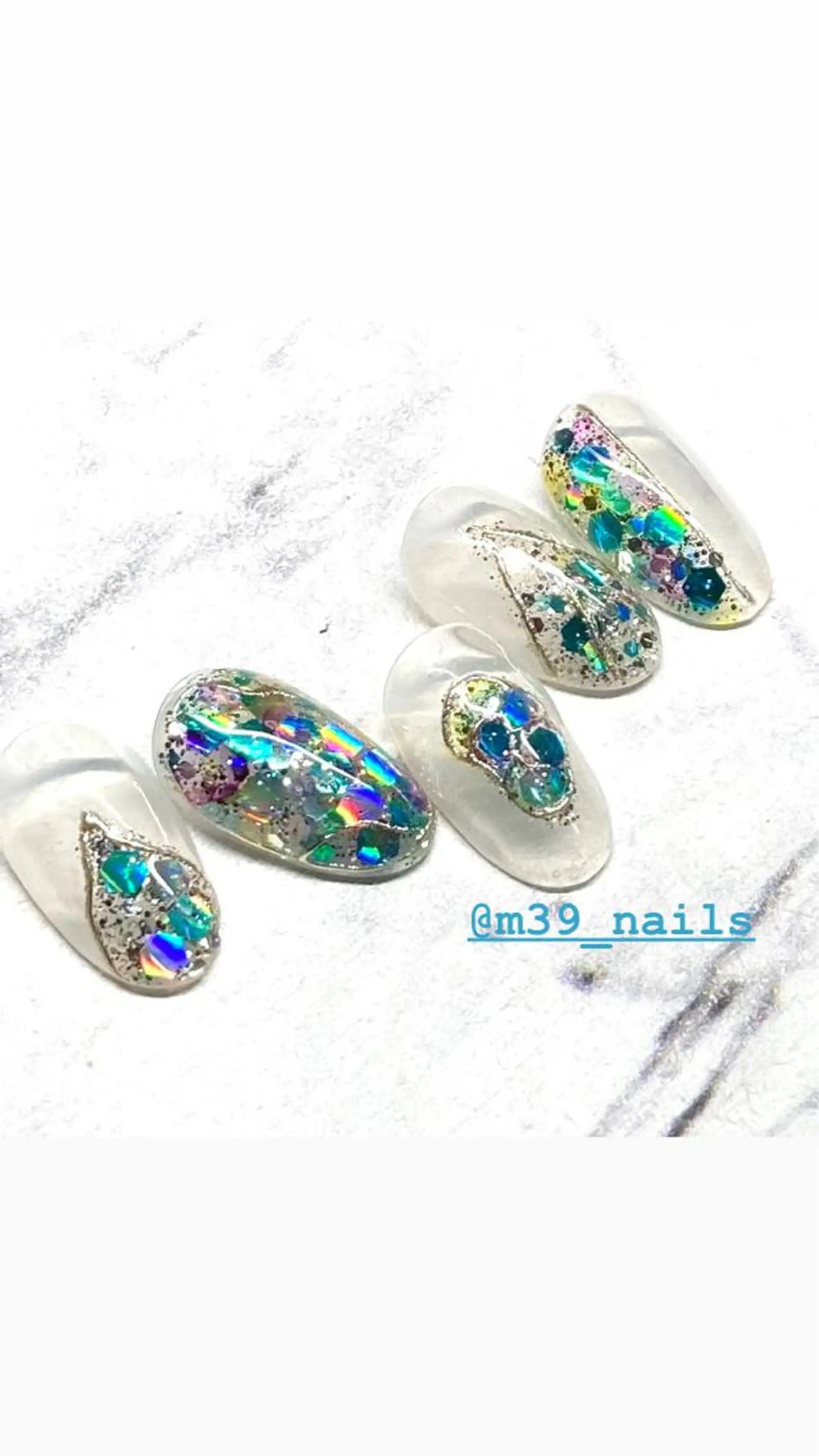 ネイル キラキラネイル ニュアンスネイル 冬ネイル クリスマス 39-nails EharaMikuのネイルデザイン