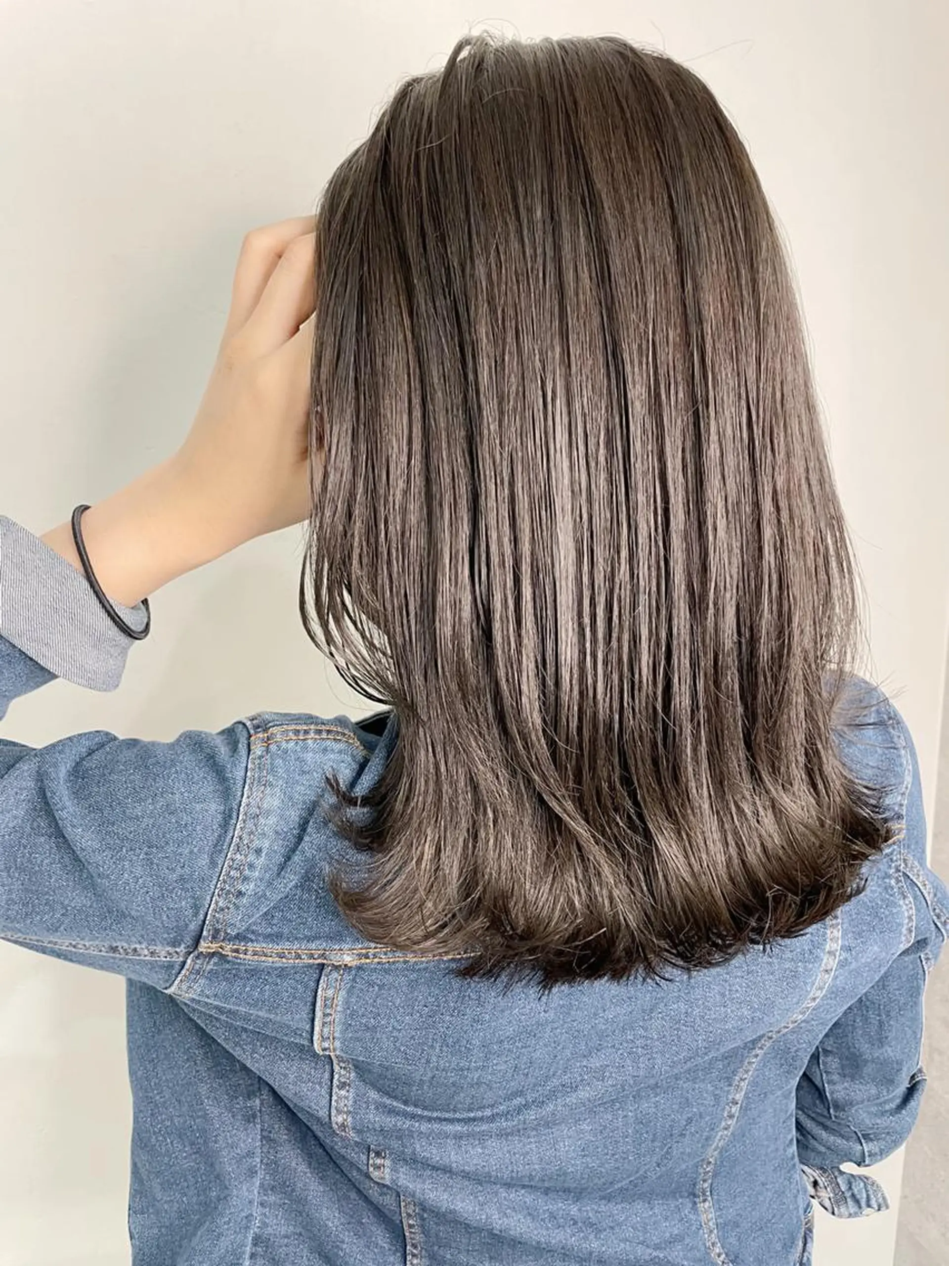 ミディアム 外国人風カラー ハイライト 髪質改善 似合わせカット トリートメント saho .のヘアスタイル