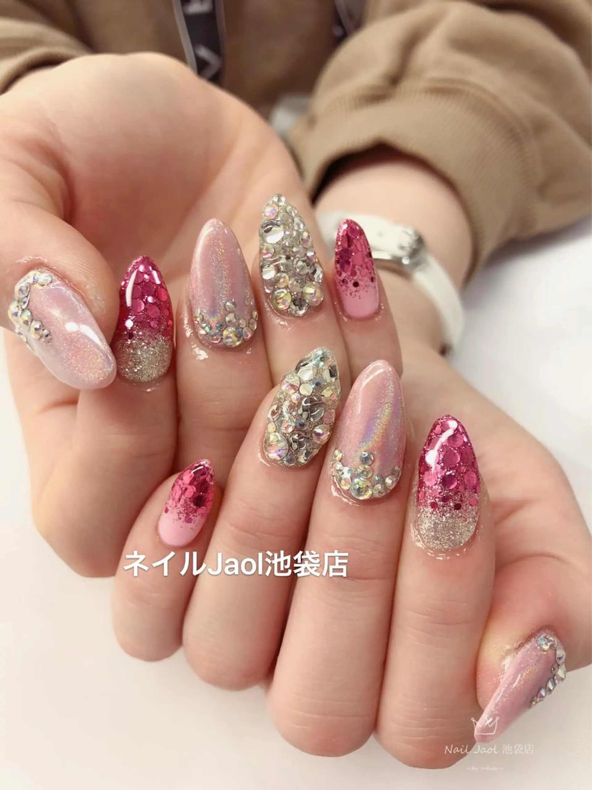 ロング ネイルJaol 池袋のネイルデザイン