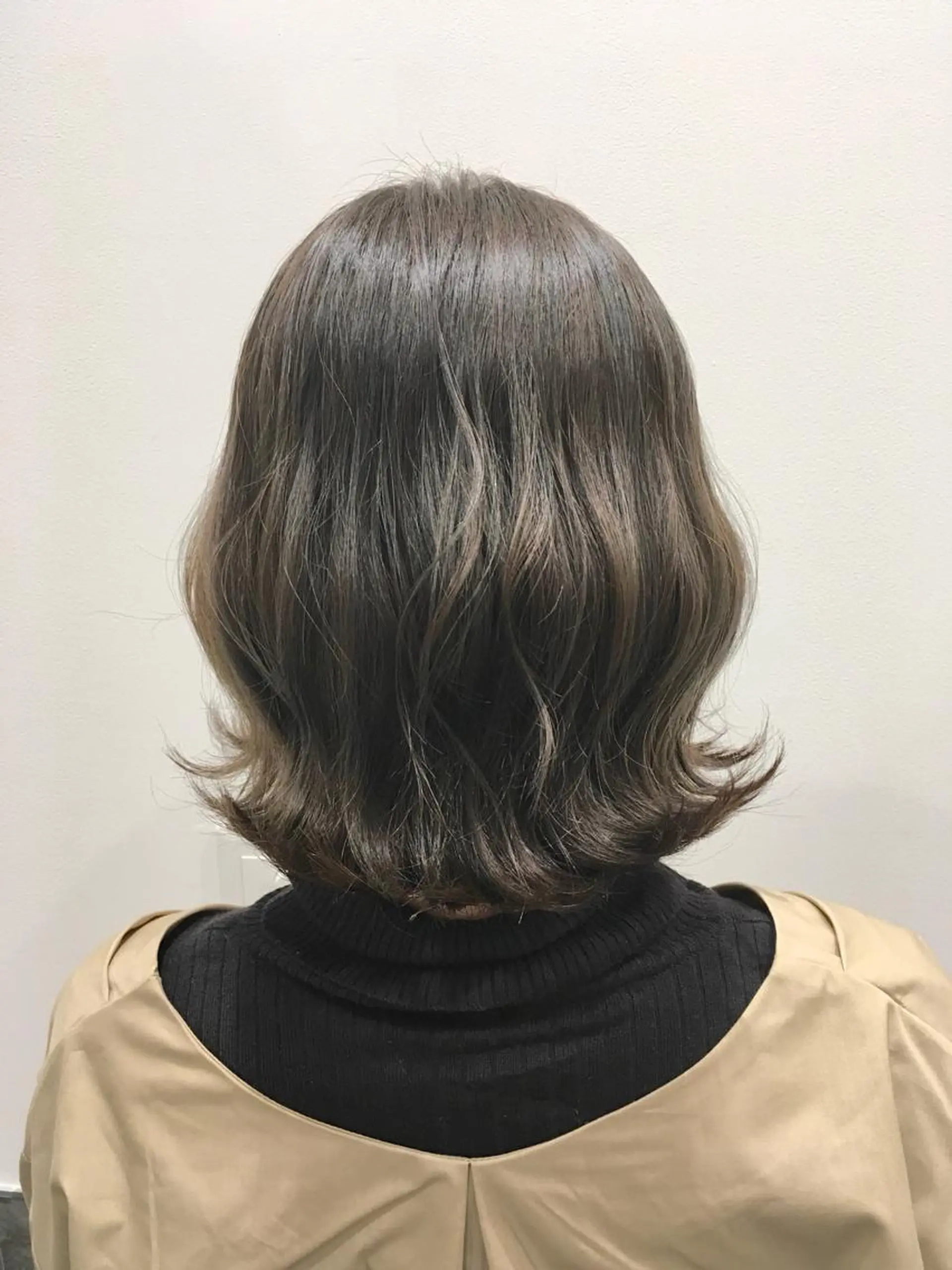 ショート カラー ベージュカラー フォギーベージュ ヘアカラー トリートメント ヘアセット yoshi ☆のヘアスタイル