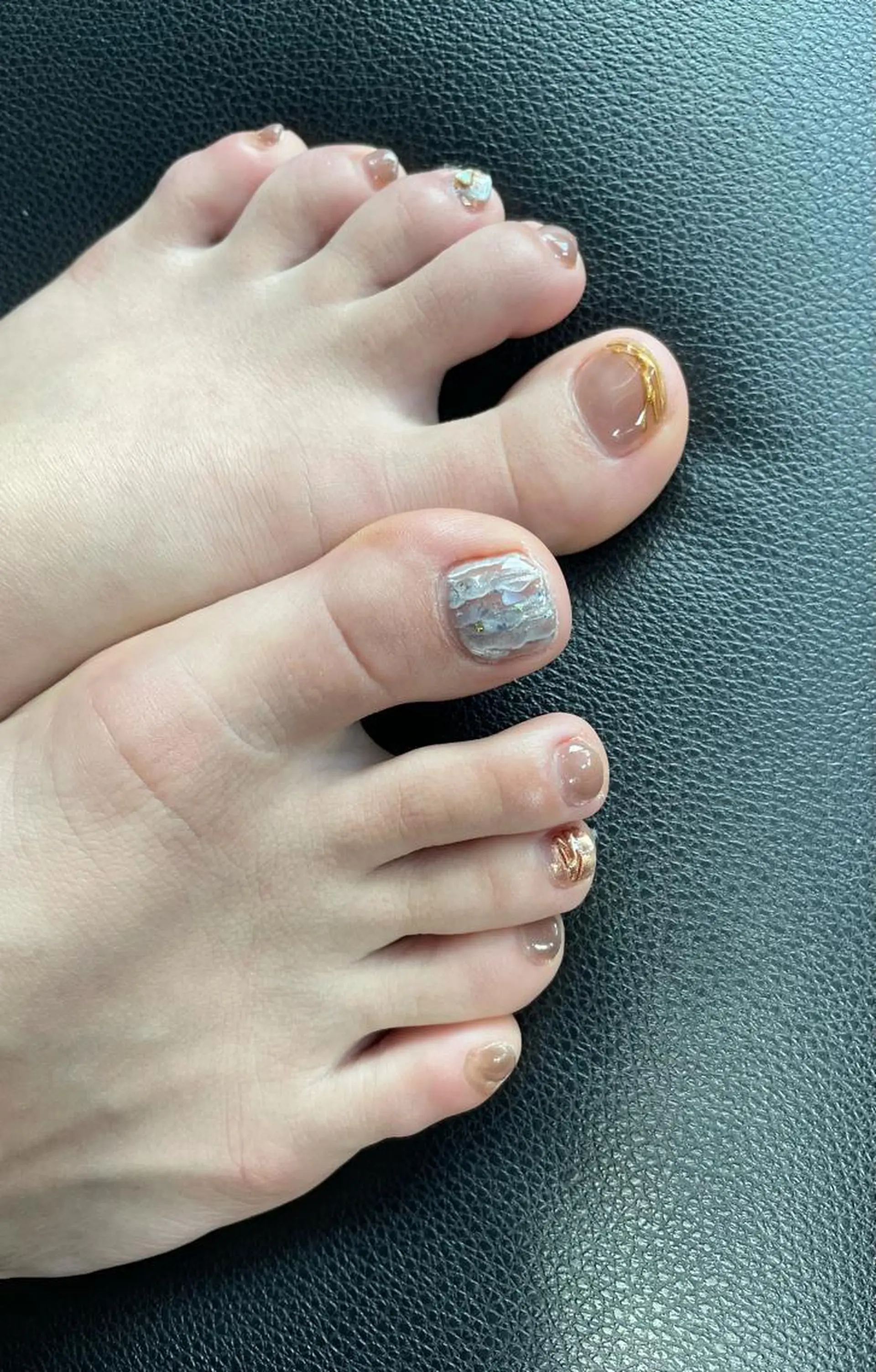 ショート ネイル ハンドネイル フットネイル ✴︎ Delightのネイルデザイン