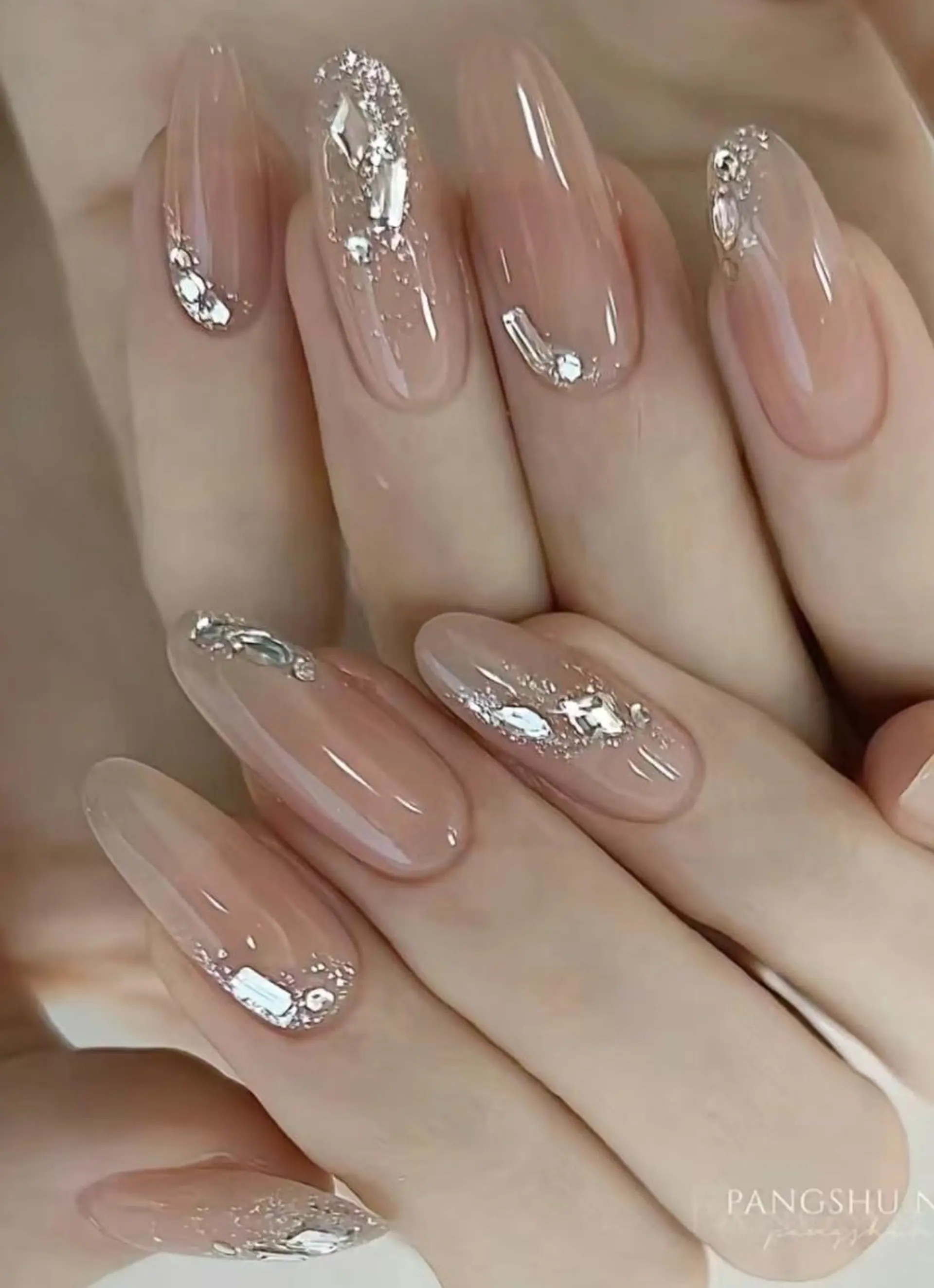 ネイル 💕hanabi 🩷のネイルデザイン