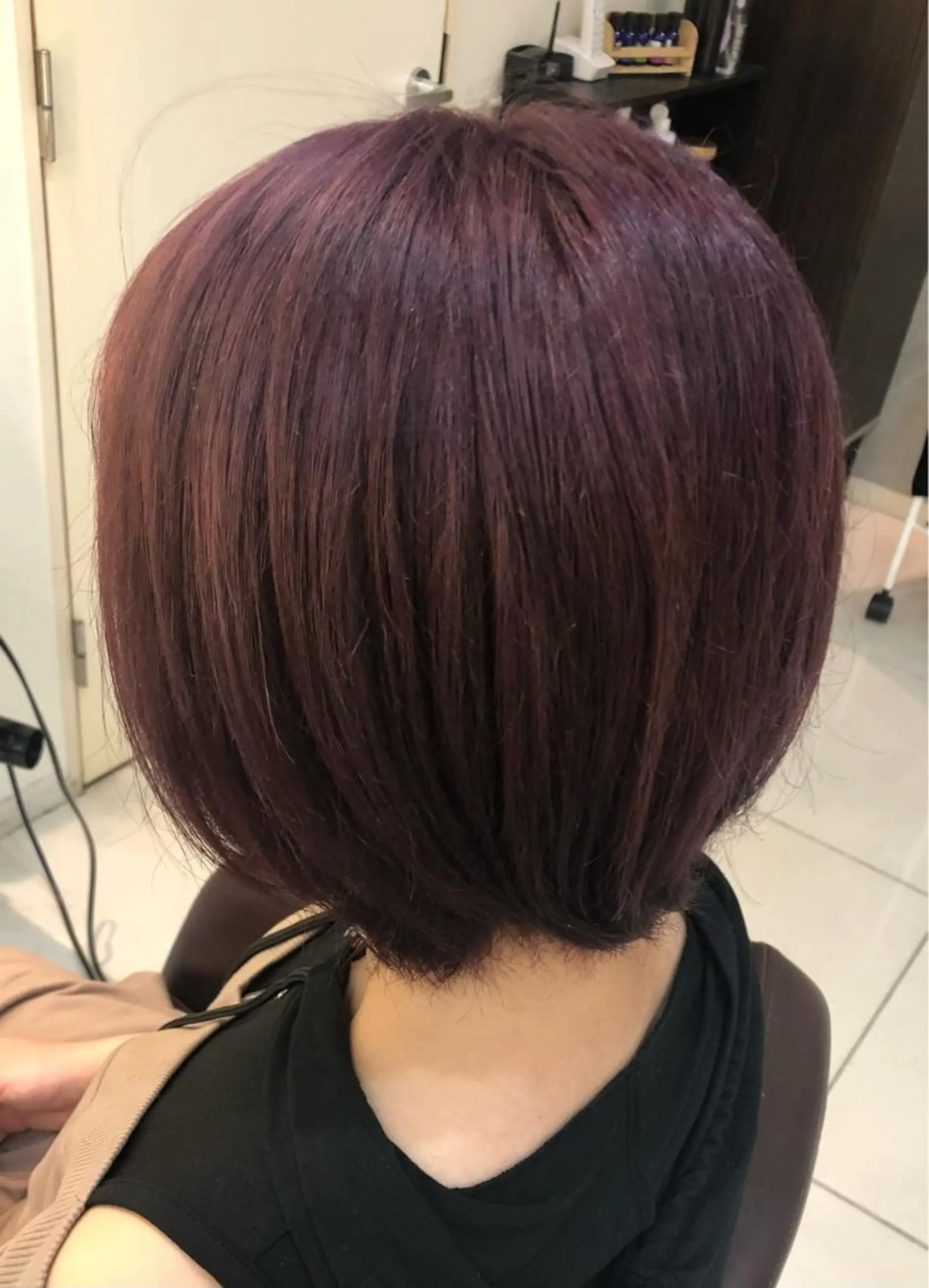 ショート カラー ブリーチ ピンクカラー バイオレットカラー 品田 真里のヘアスタイル