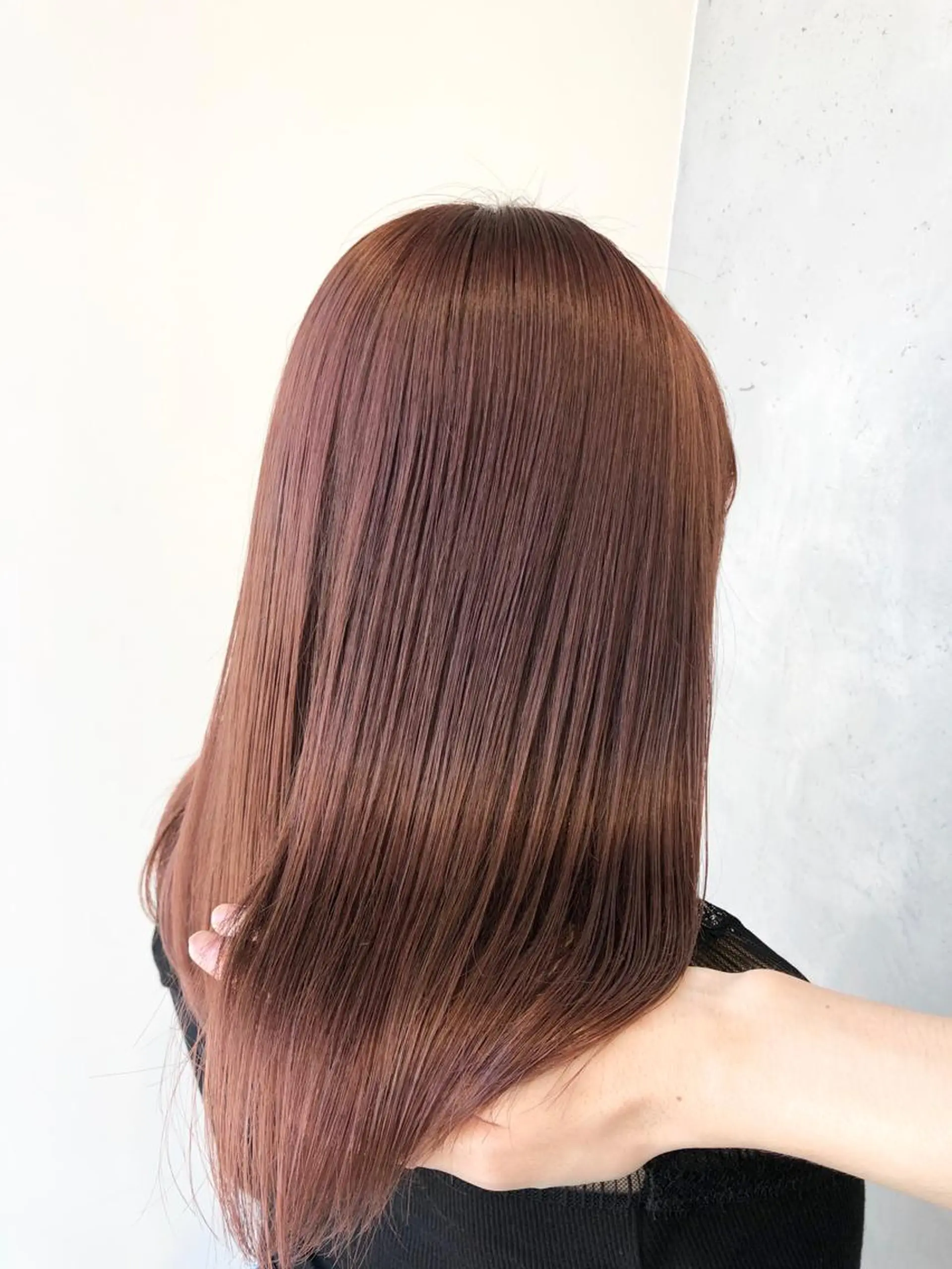 セミロング カラー ヘアアレンジ ｲﾝﾅｰｶﾗｰ屋さん 🫧伊藤拓実のヘアスタイル