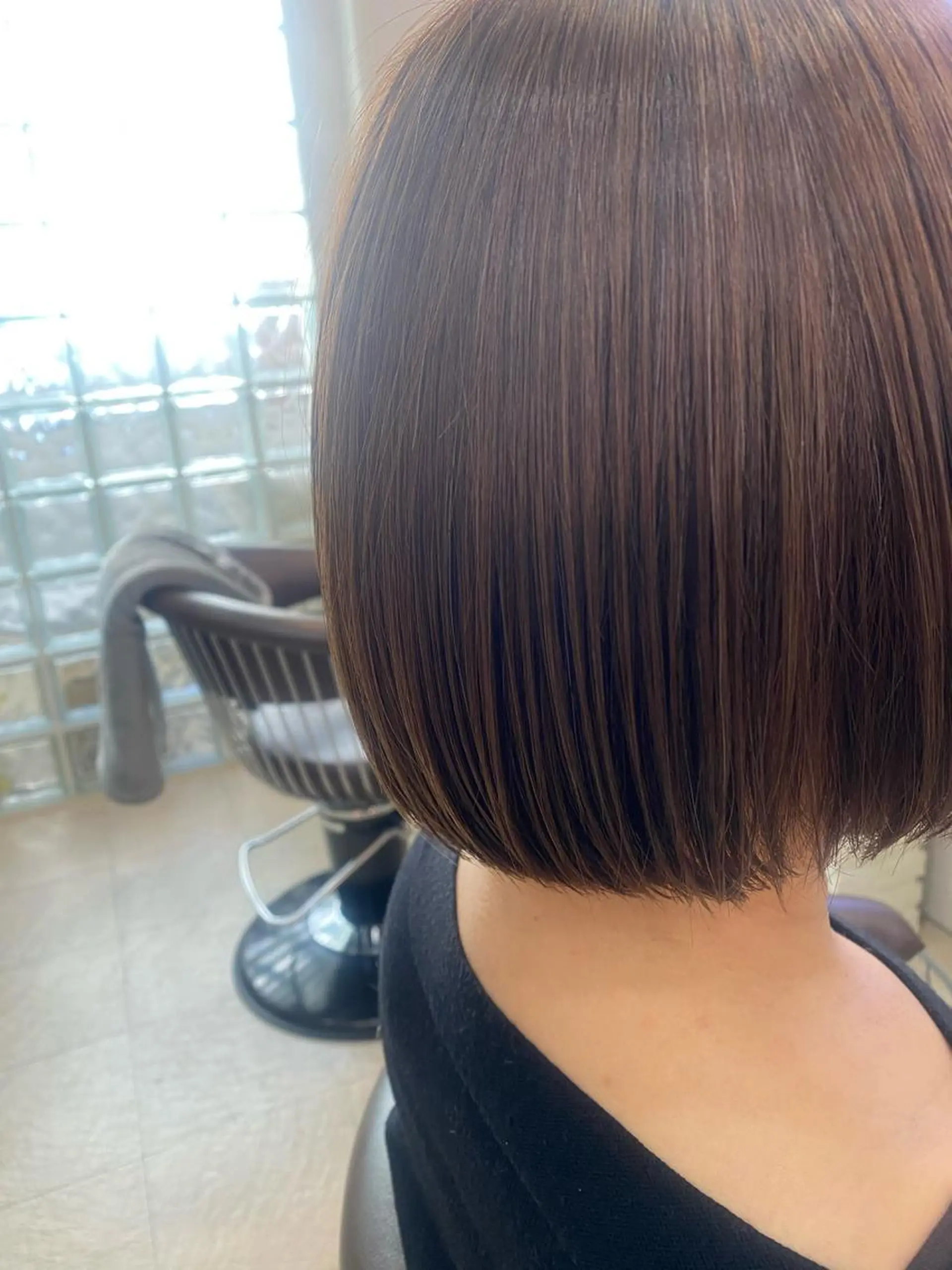 ショート カラー パーマ ヘアアレンジ ボブ kame｜レイヤー / 似合わせ顔周りのヘアスタイル