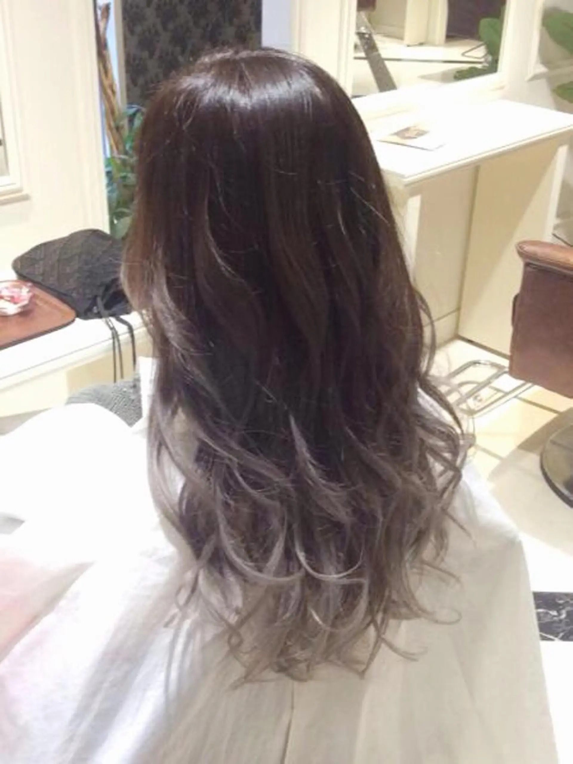 ロング カラー グレージュ 外国人風カラー 髪質改善✨カラー特化 サロン🎨平尾晃一のヘアスタイル