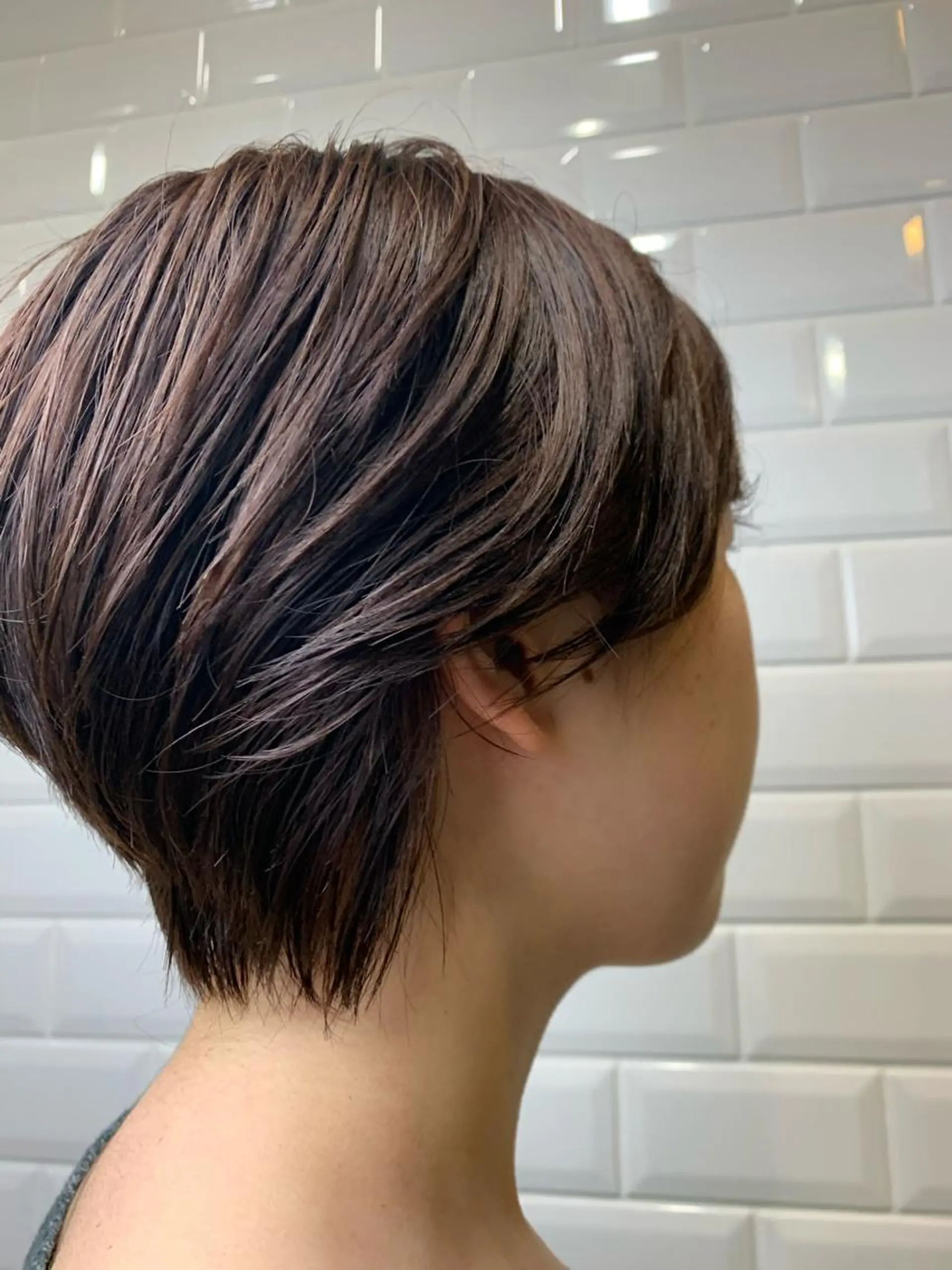 ショート カラー パーマ APPiiS 柳田 葵のヘアスタイル