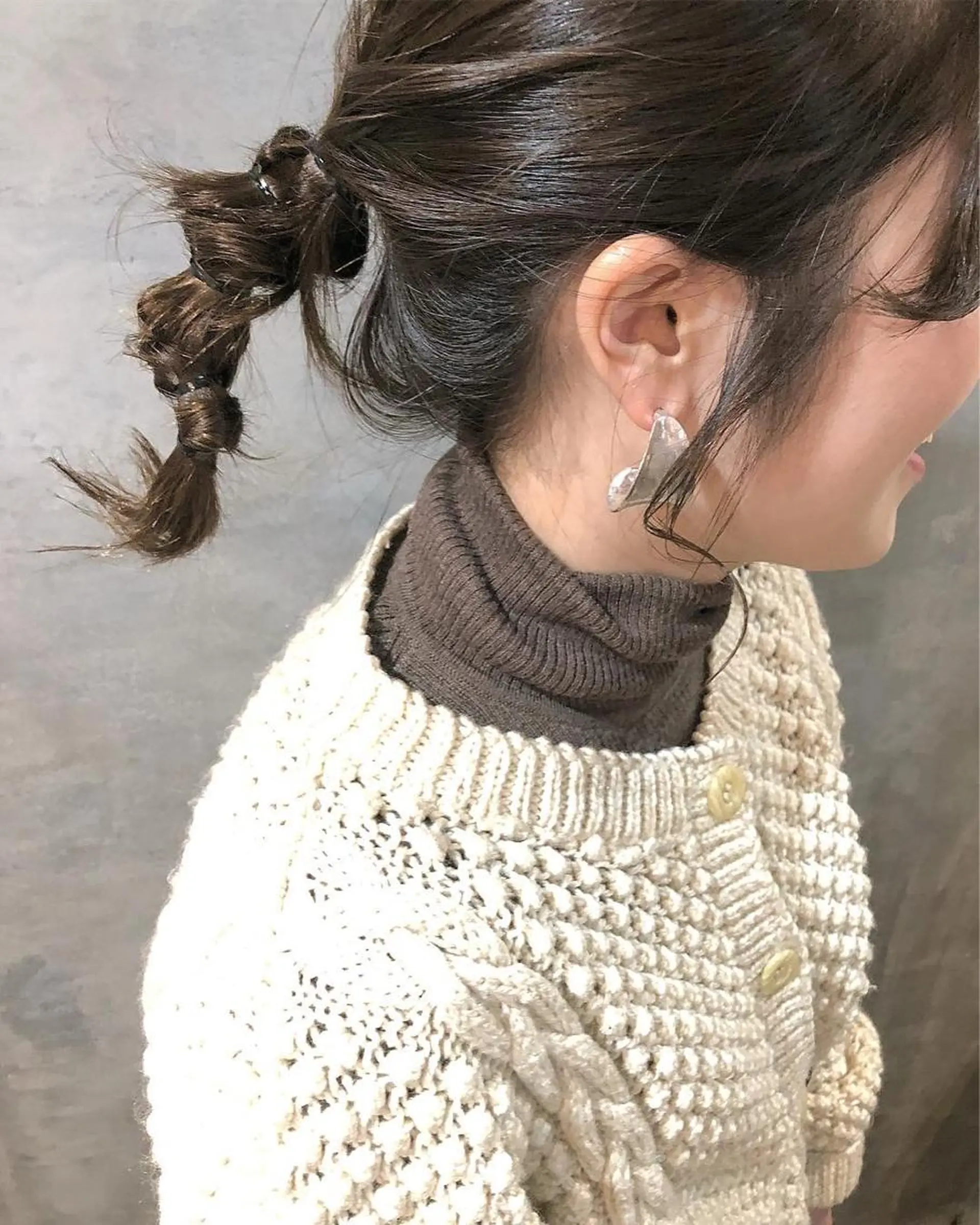 ミディアム カラー ベージュカラー オリーブベージュ ヘアカラー トリートメント ヘアセット ツキノキ ミナのヘアスタイル