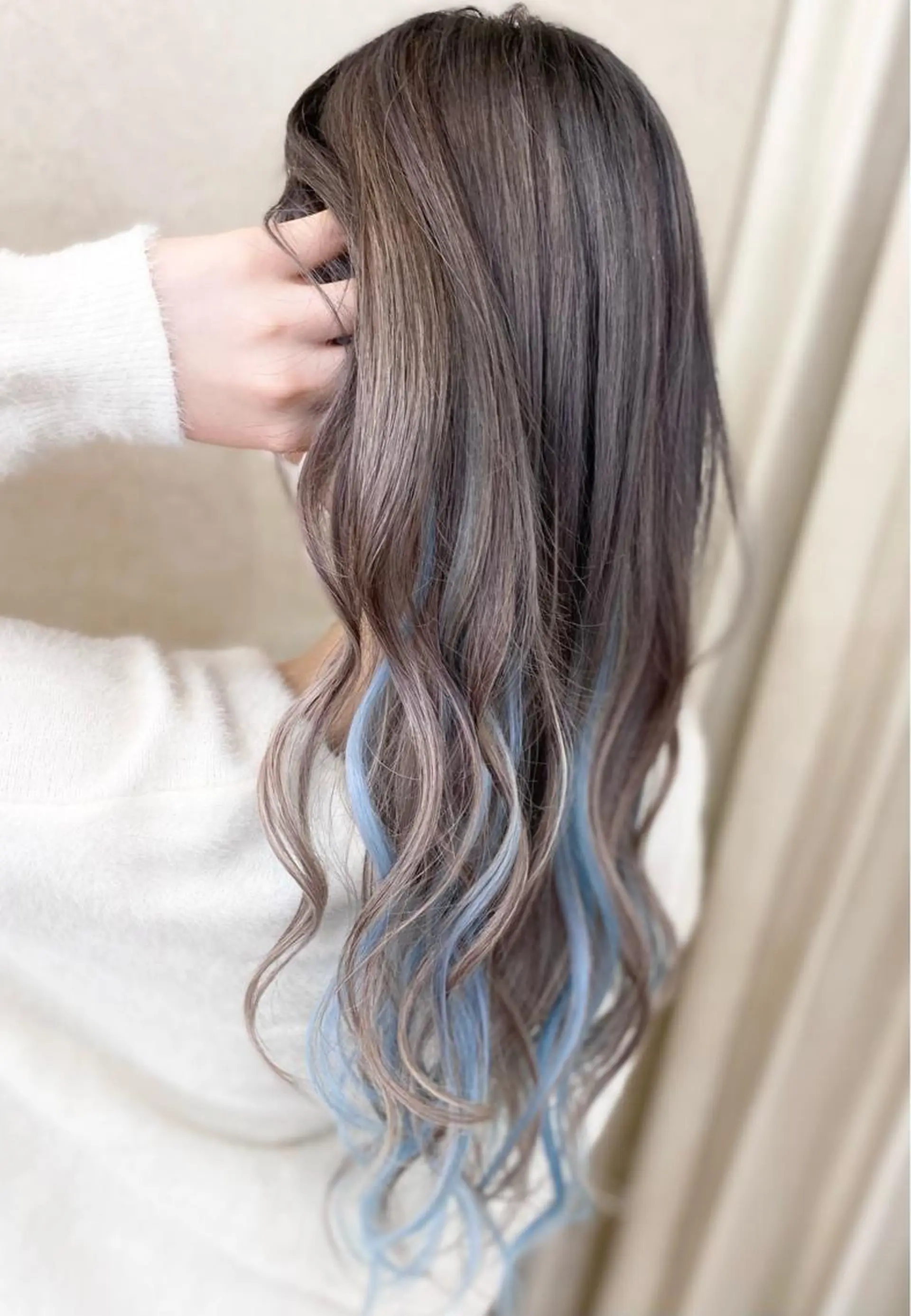 ロング カラー ヘアアレンジ アッシュ アッシュグレー アッシュグレージュ ブルーカラー グレージュ エクステ 最高峰の技術力☆ 樋口健人のヘアスタイル