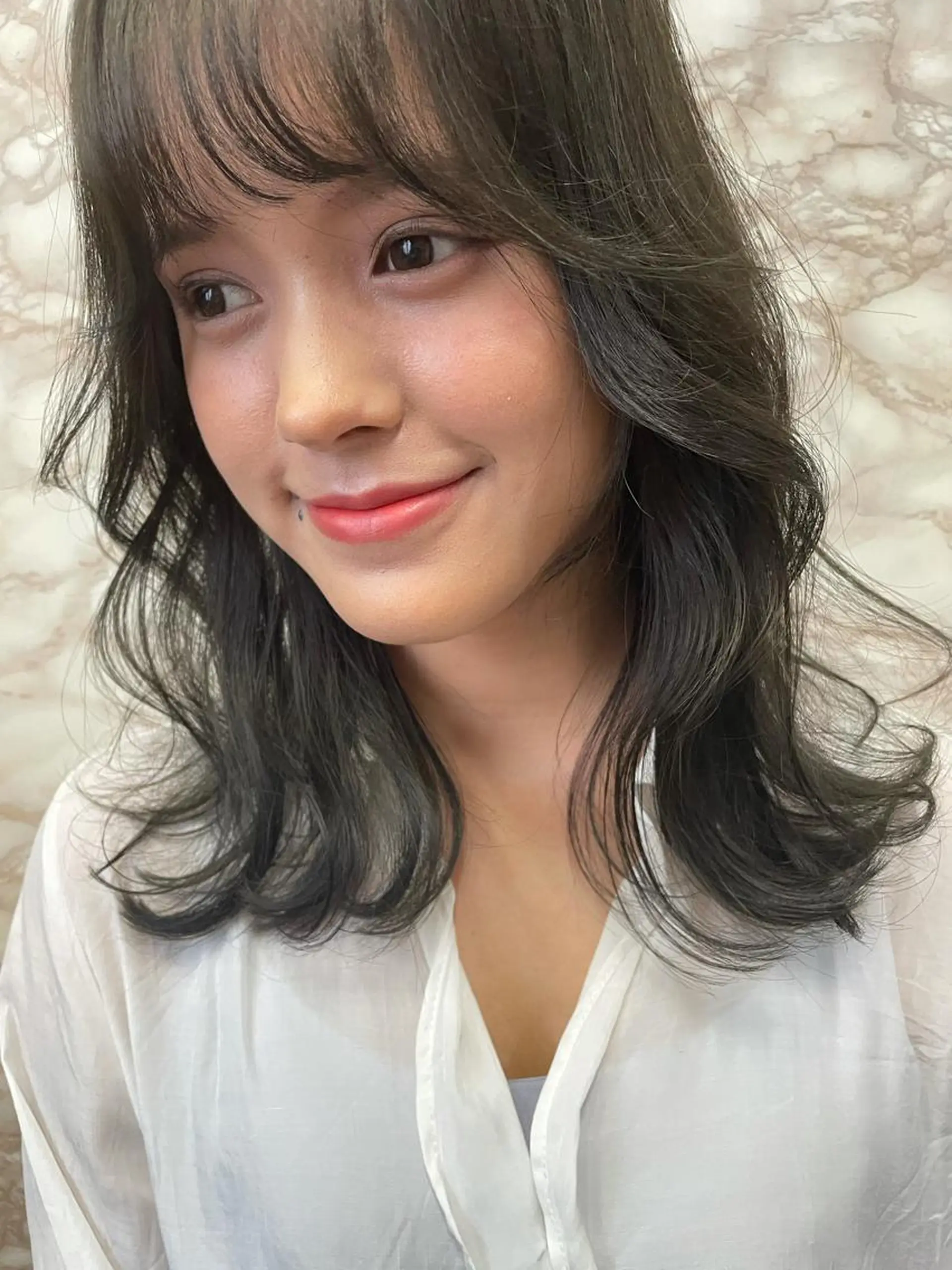 ミディアム カラー 極上の艶髪 RINAのヘアスタイル