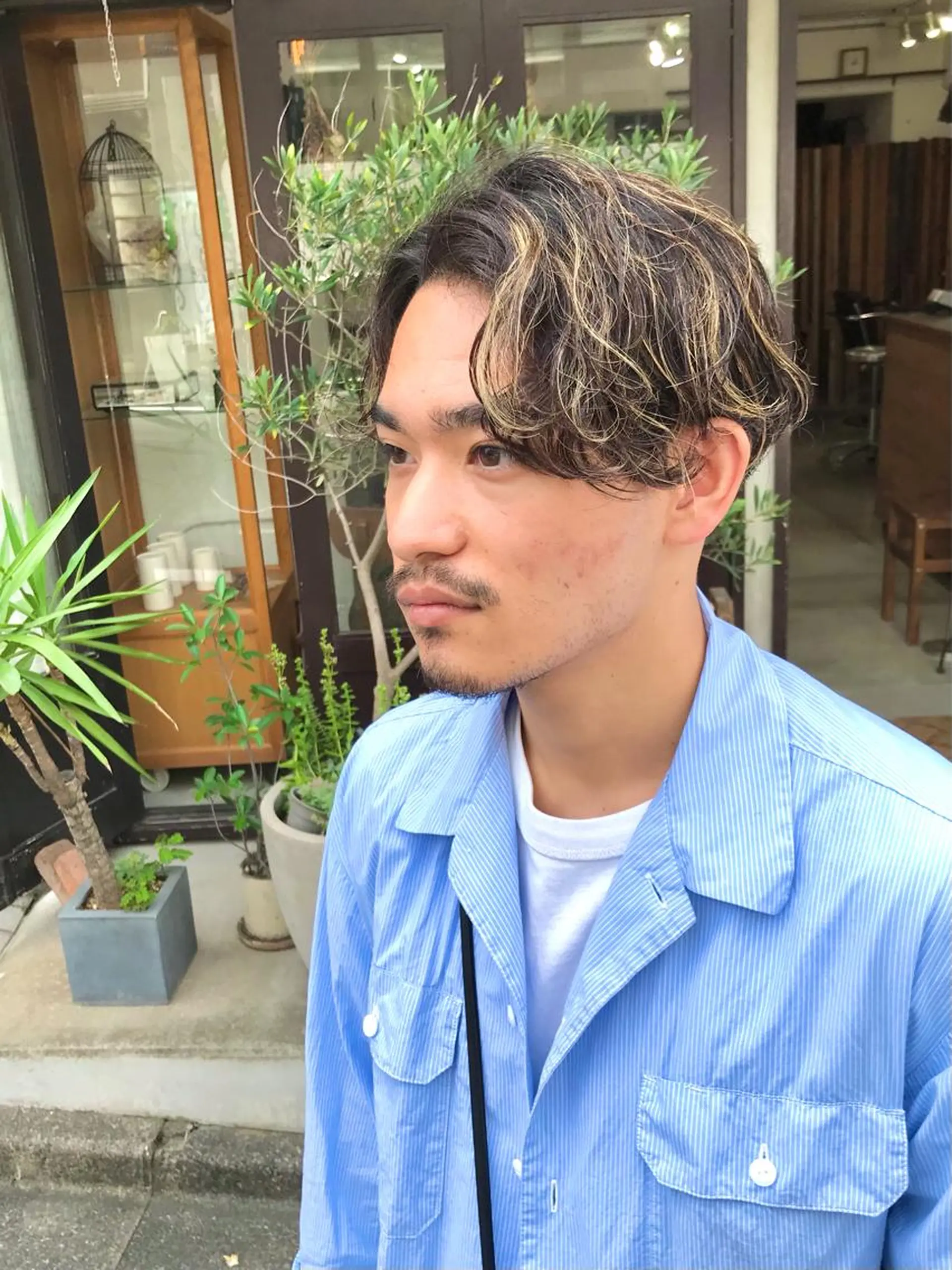ショート カラー パーマ メンズ カット ヘアカラー トリートメント 木村陸弥 似合わせ 透明感カラー🌿のヘアスタイル