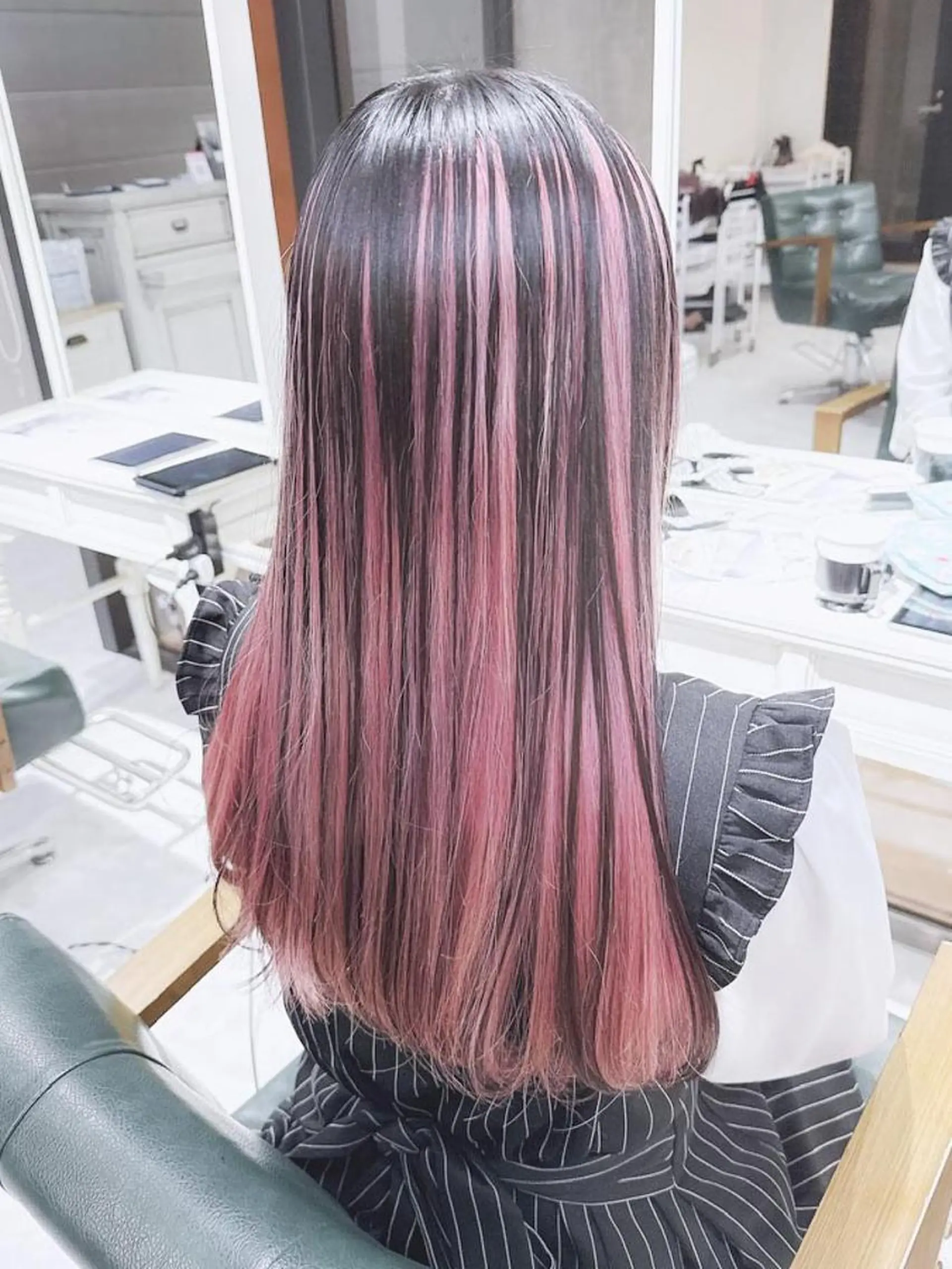 ロング カラー ブリーチ ダブルカラー ハイライトカラー インナーカラー ピンクカラー モテ髪透明感❤️ デイズヘアカラーのヘアスタイル