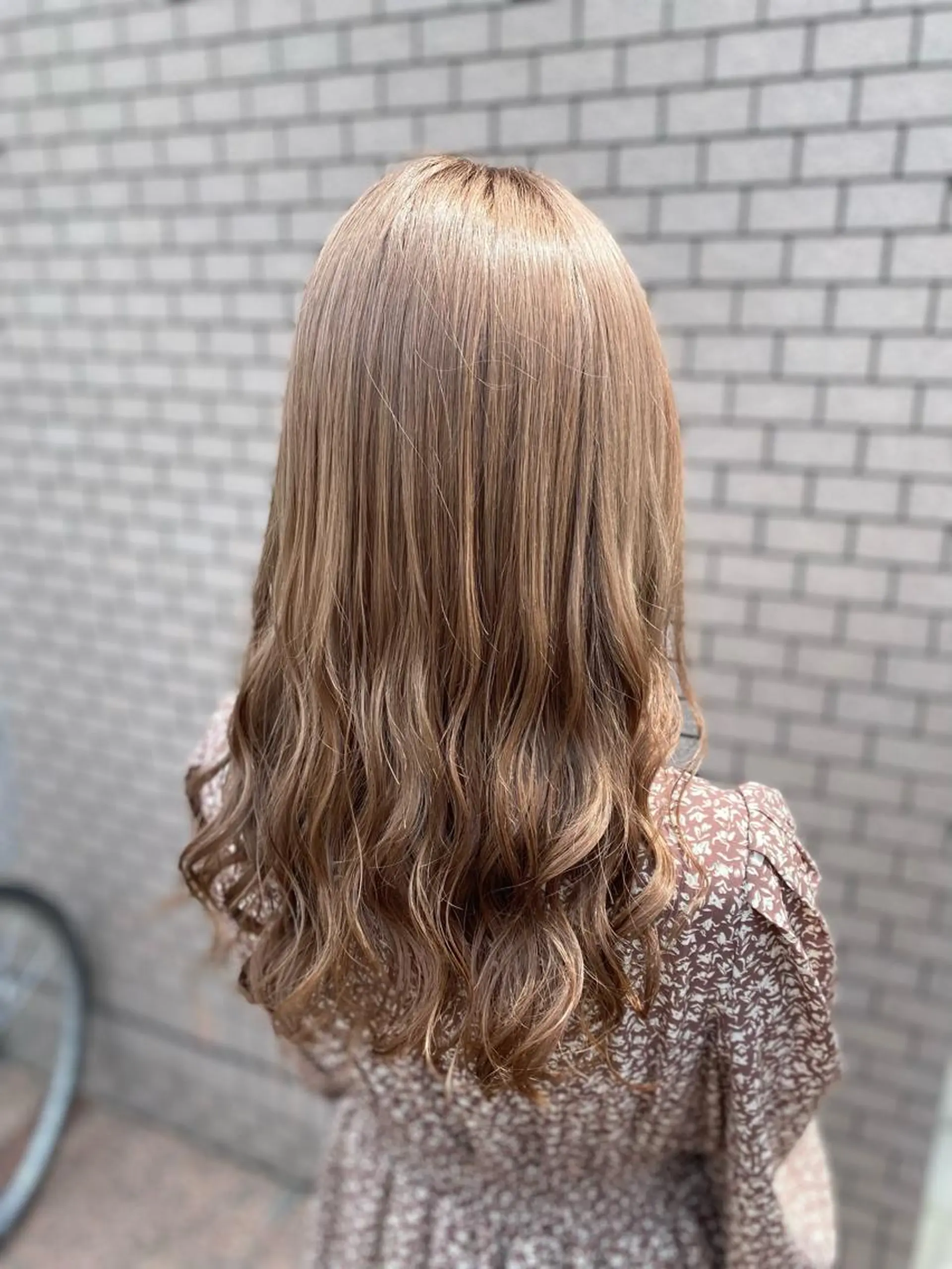 セミロング カラー 岡本 拓朗のヘアスタイル