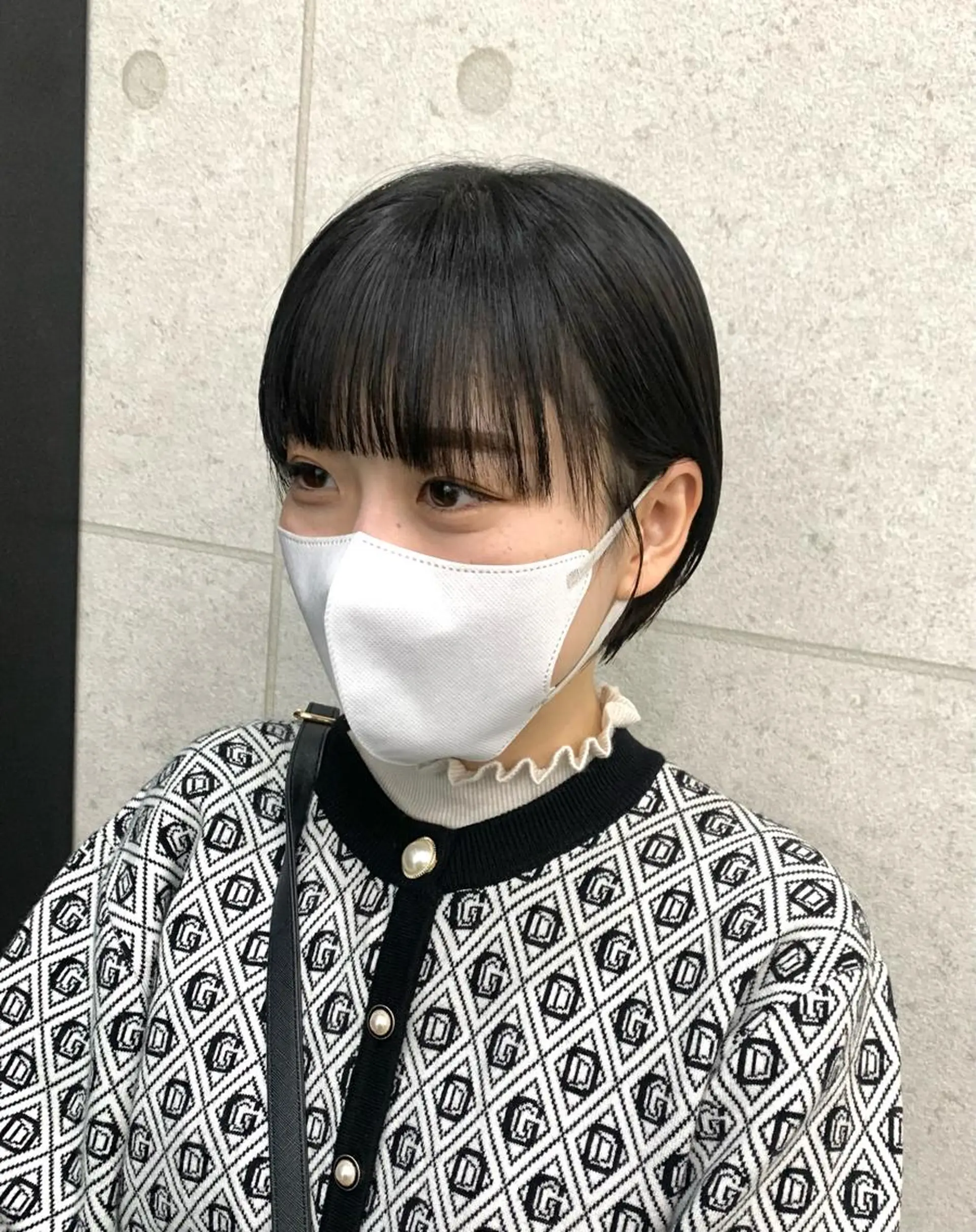 ショート レイヤー ハイトーン 暖色⭐︎KANAKOのヘアスタイル