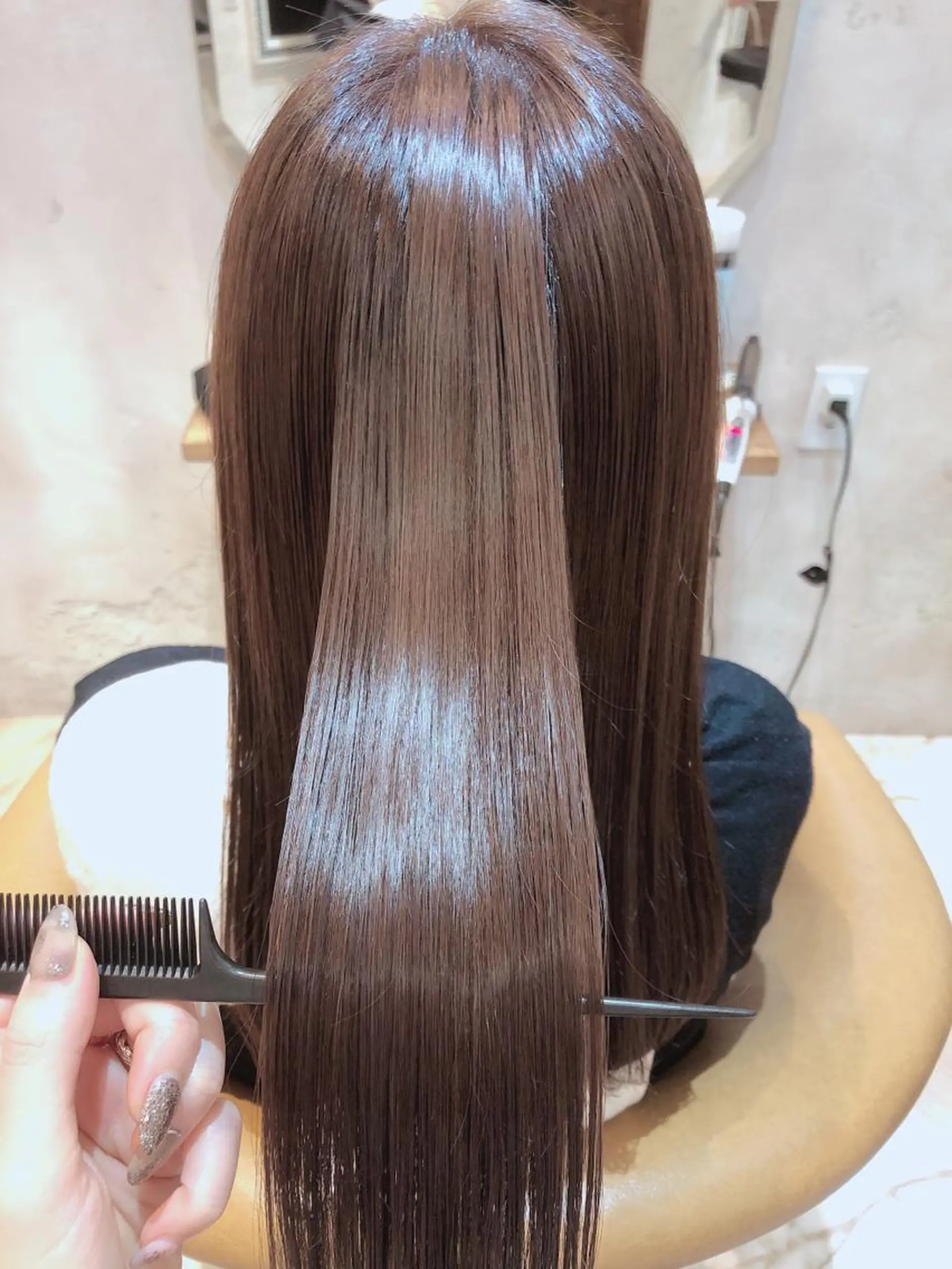 ミディアム カット 代表山口ひな 髪質改善のプロのヘアスタイル