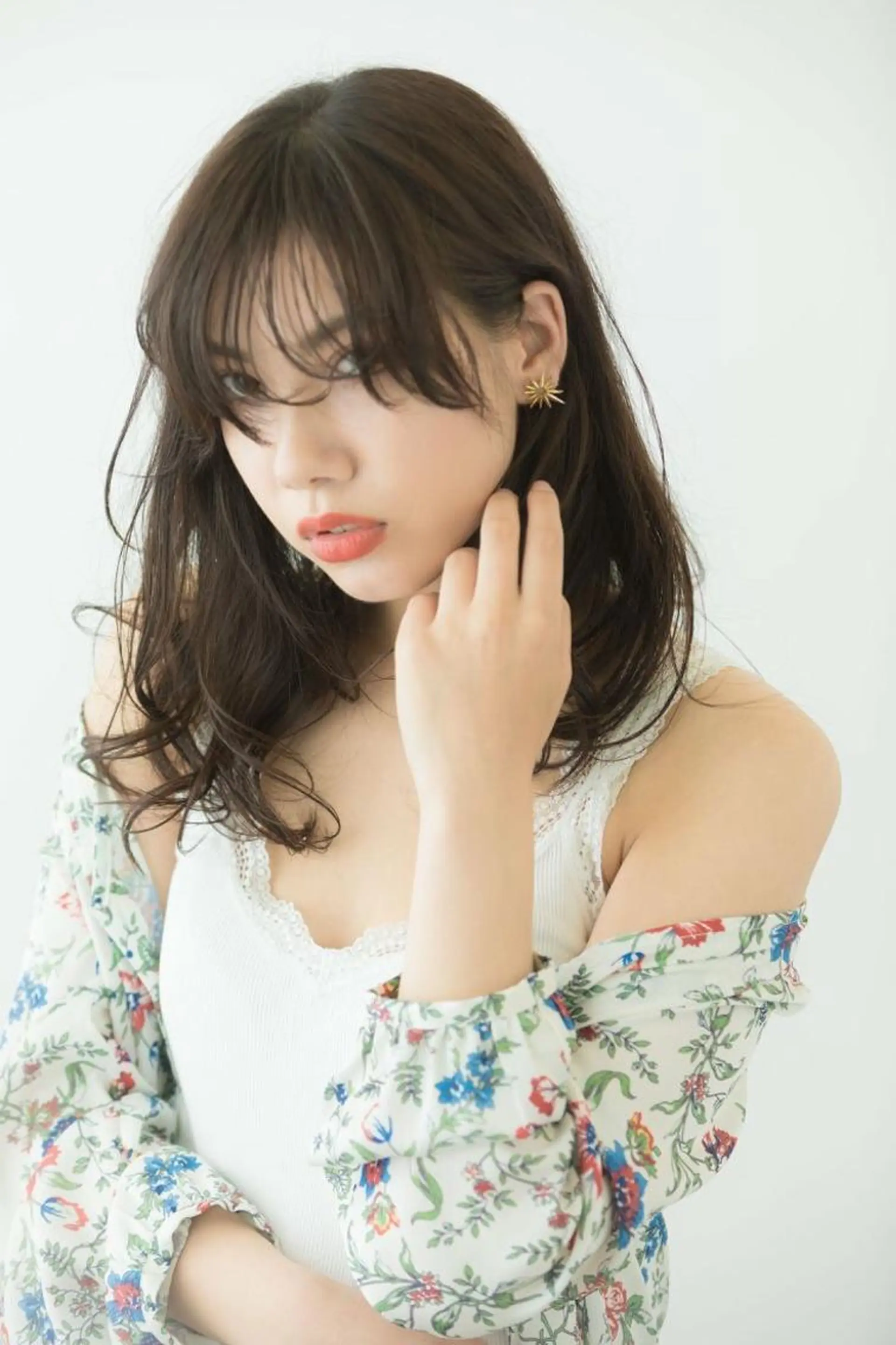 セミロング カラー 四ッ井 翔のヘアスタイル