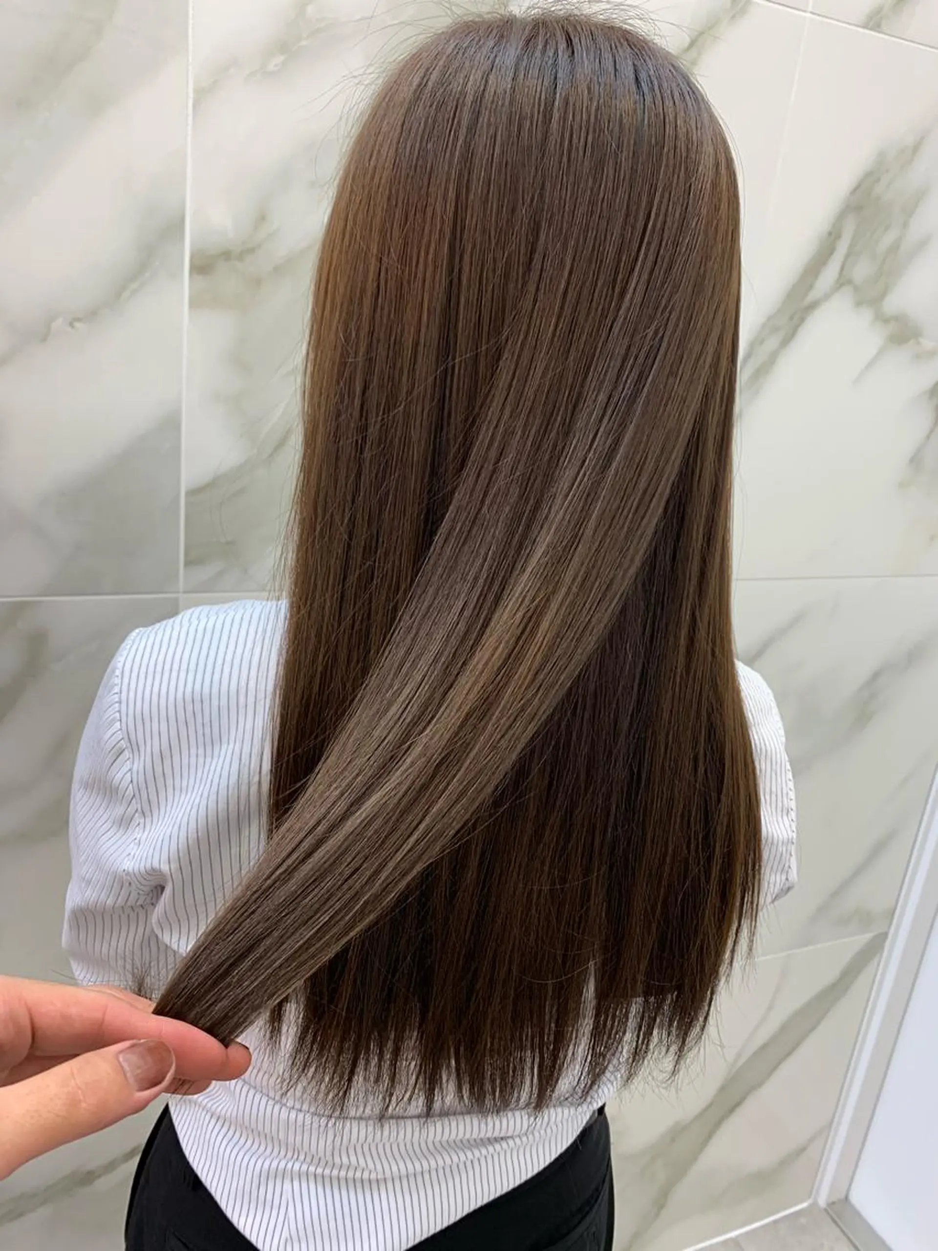 ロング カラー パーマ ヘアアレンジ メンズ キッズ ネイル マツエク・マツパ 酸性ストレート 髪質改善大槻勇樹のヘアスタイル