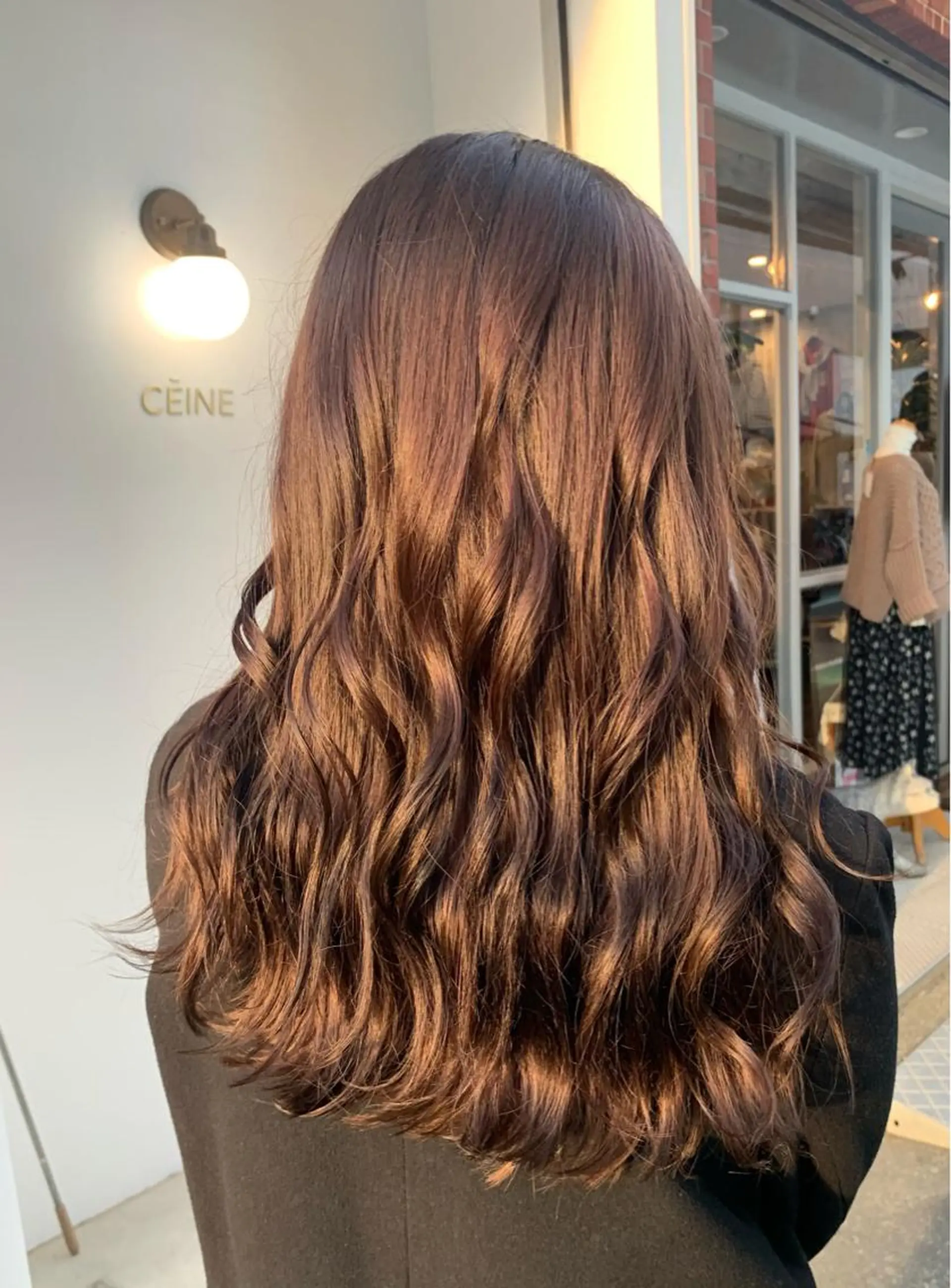 ロング REONA🪽✨薬院 レイヤーカット🫧のヘアスタイル