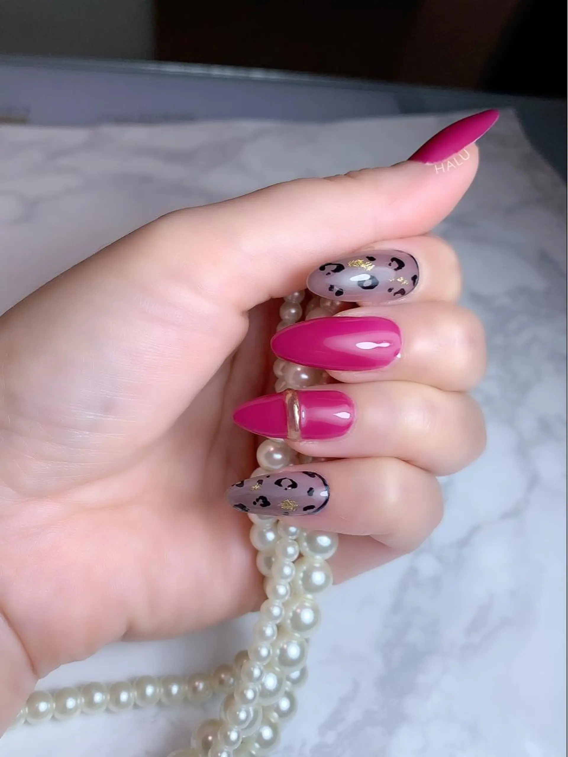 ネイル ミラーネイル HALU ハルのネイルデザイン
