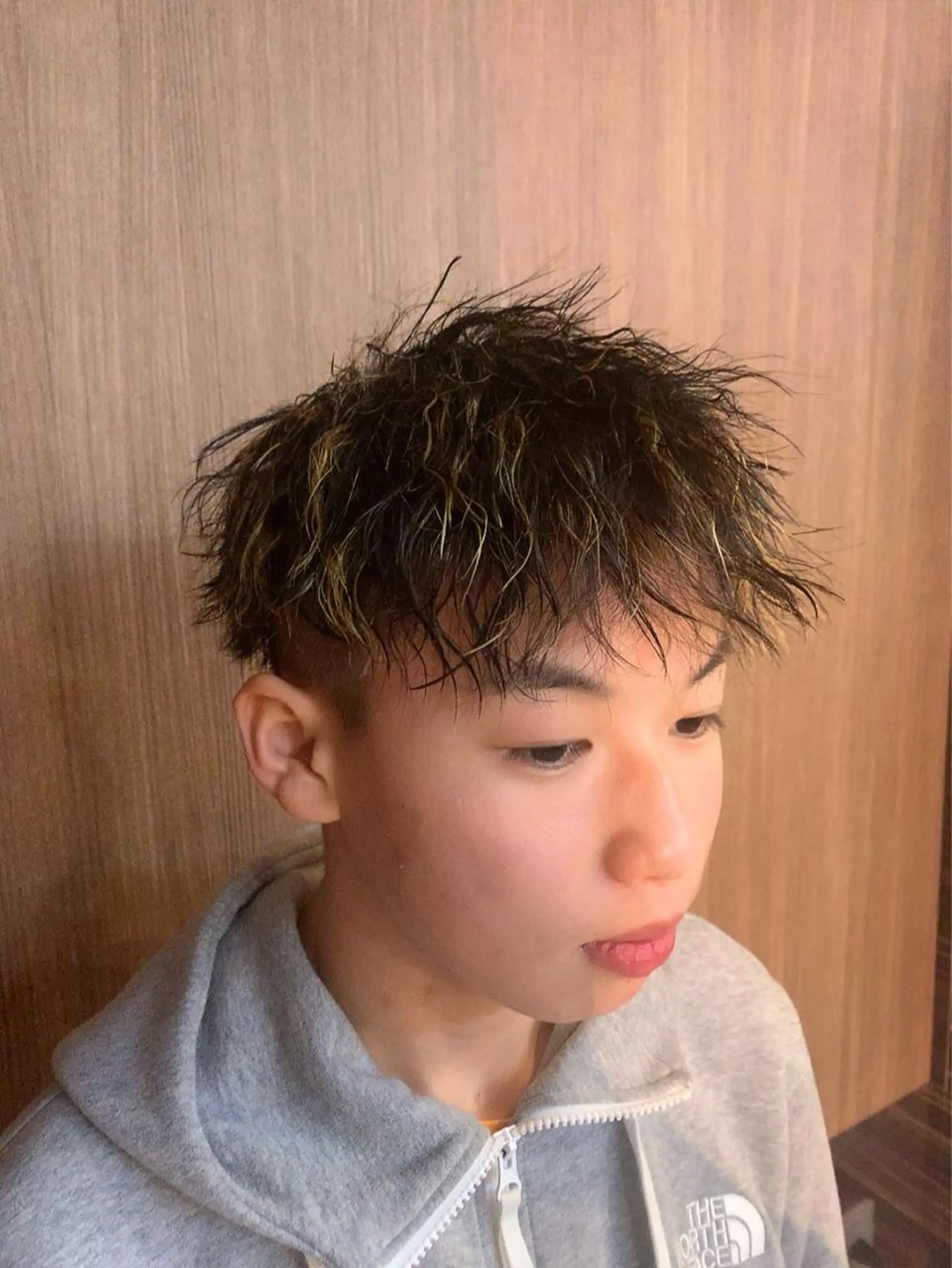 ショート パーマ メンズ 中田 孝之のヘアスタイル