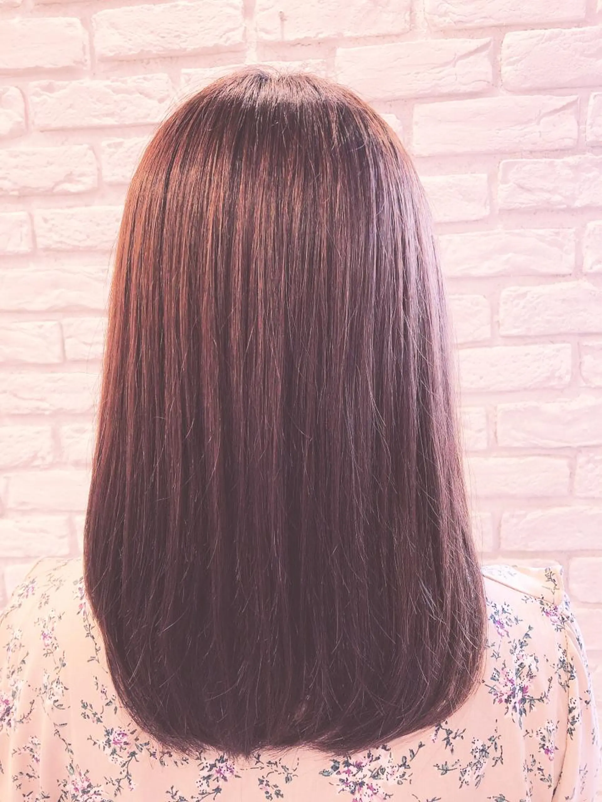セミロング サロンドユウ こはるのヘアスタイル