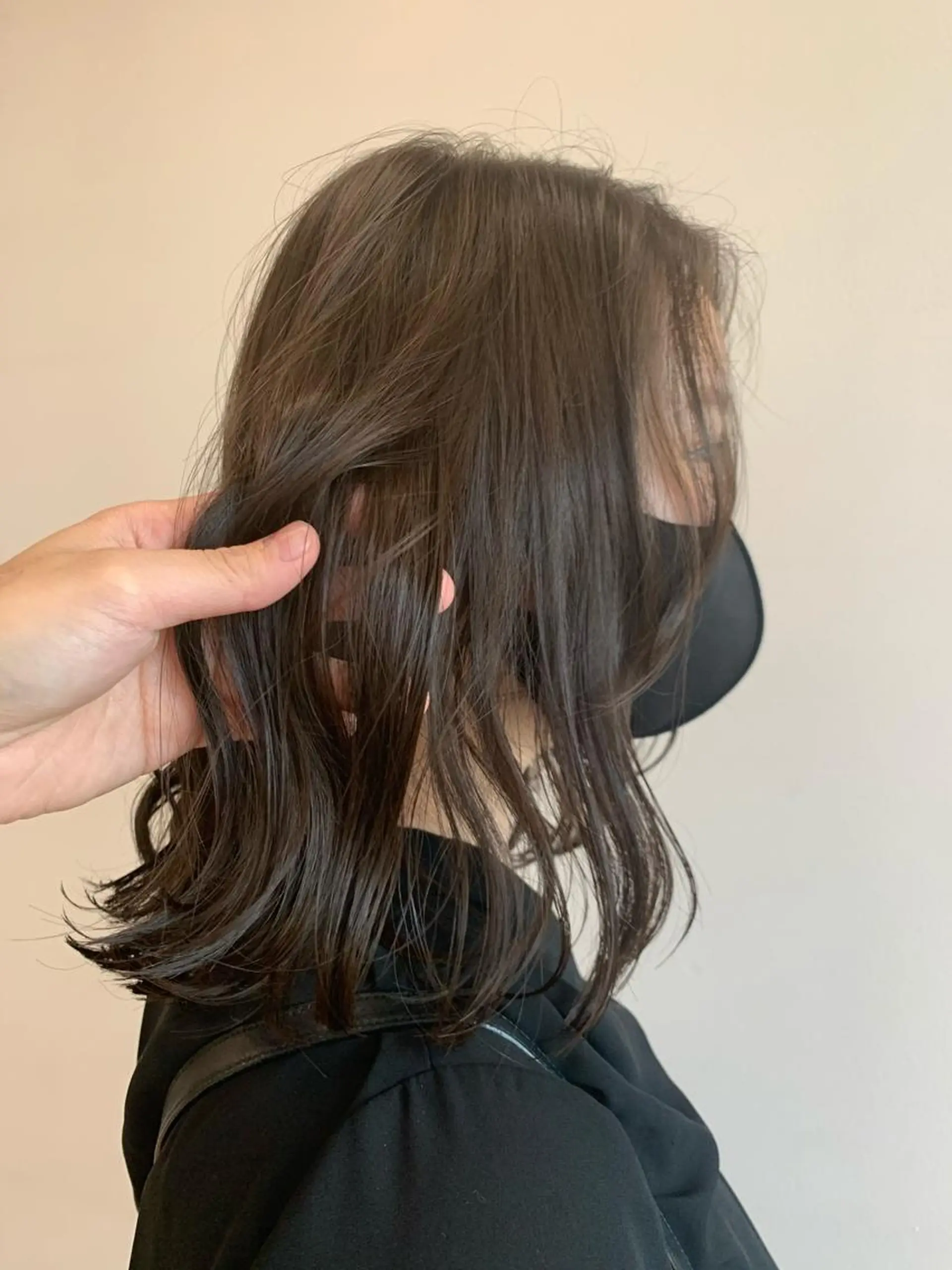 ミディアム カラー 鈴木 まりやのヘアスタイル