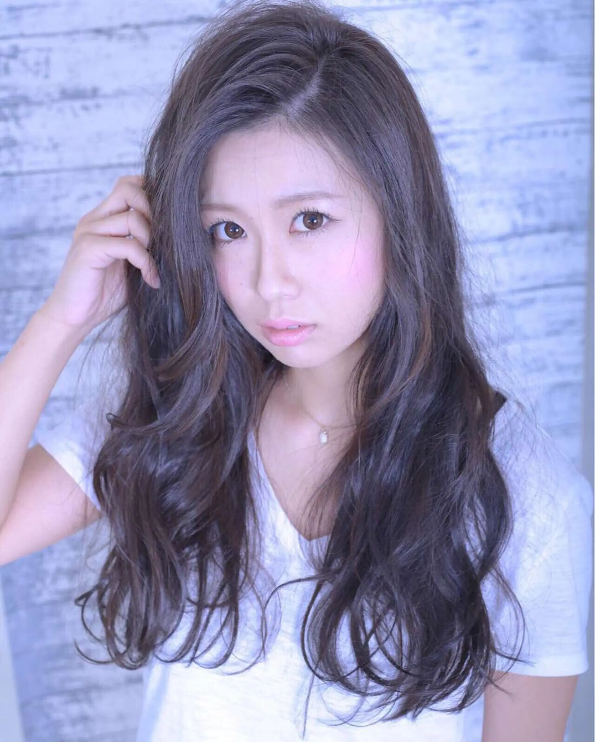 ロング 伊藤 裕貴のヘアスタイル