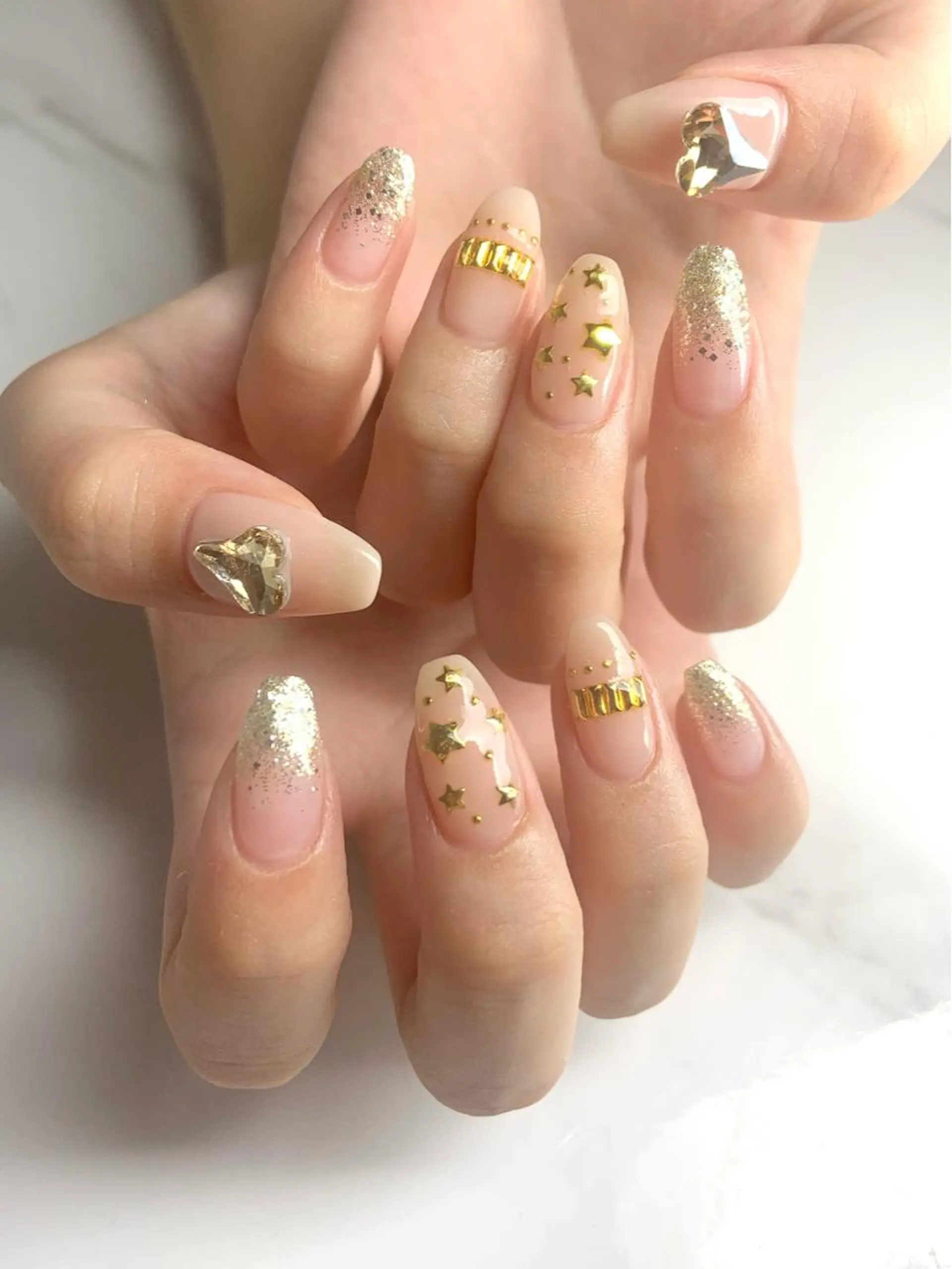 ミディアム ネイル ネイリスト シンのネイルデザイン