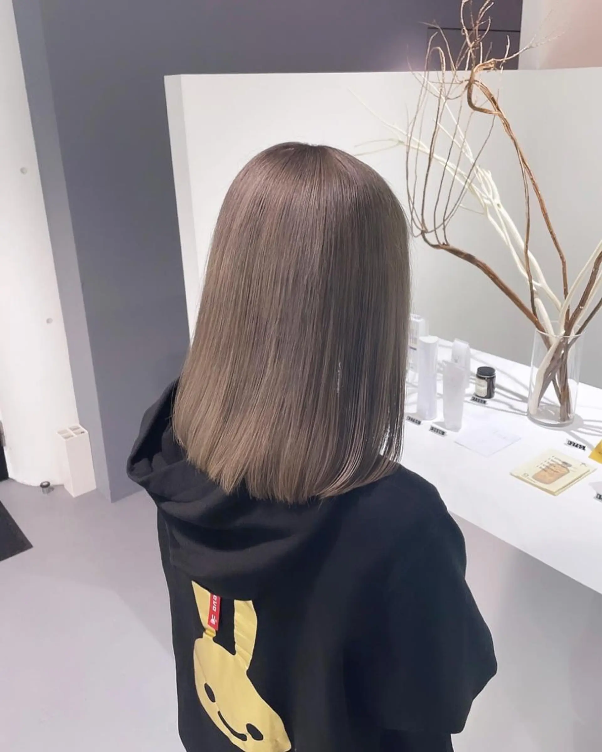 ミディアム カラー ヘアカラー 西山祐生/ハイトーン /ケアブリーチ/艶髪のヘアスタイル