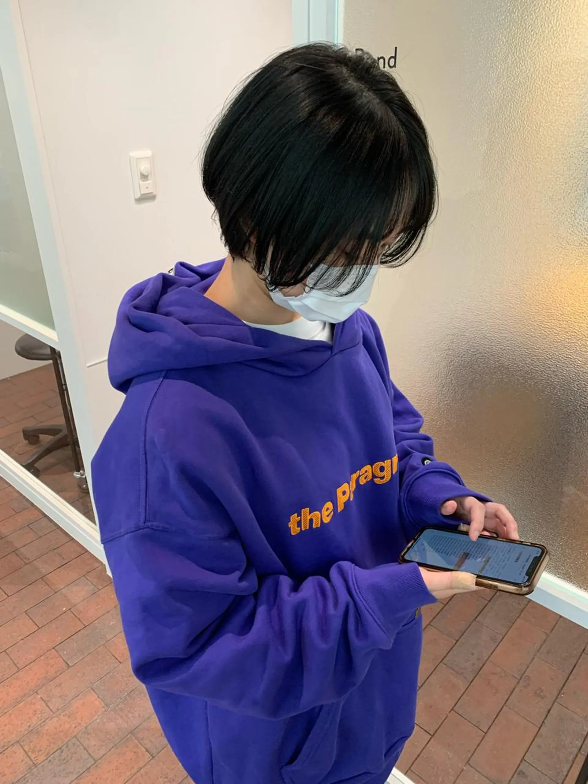 ショート カラー ダークグレー ダークグレージュ グレージュ ヘアカラー トリートメント 片岡 由依のヘアスタイル