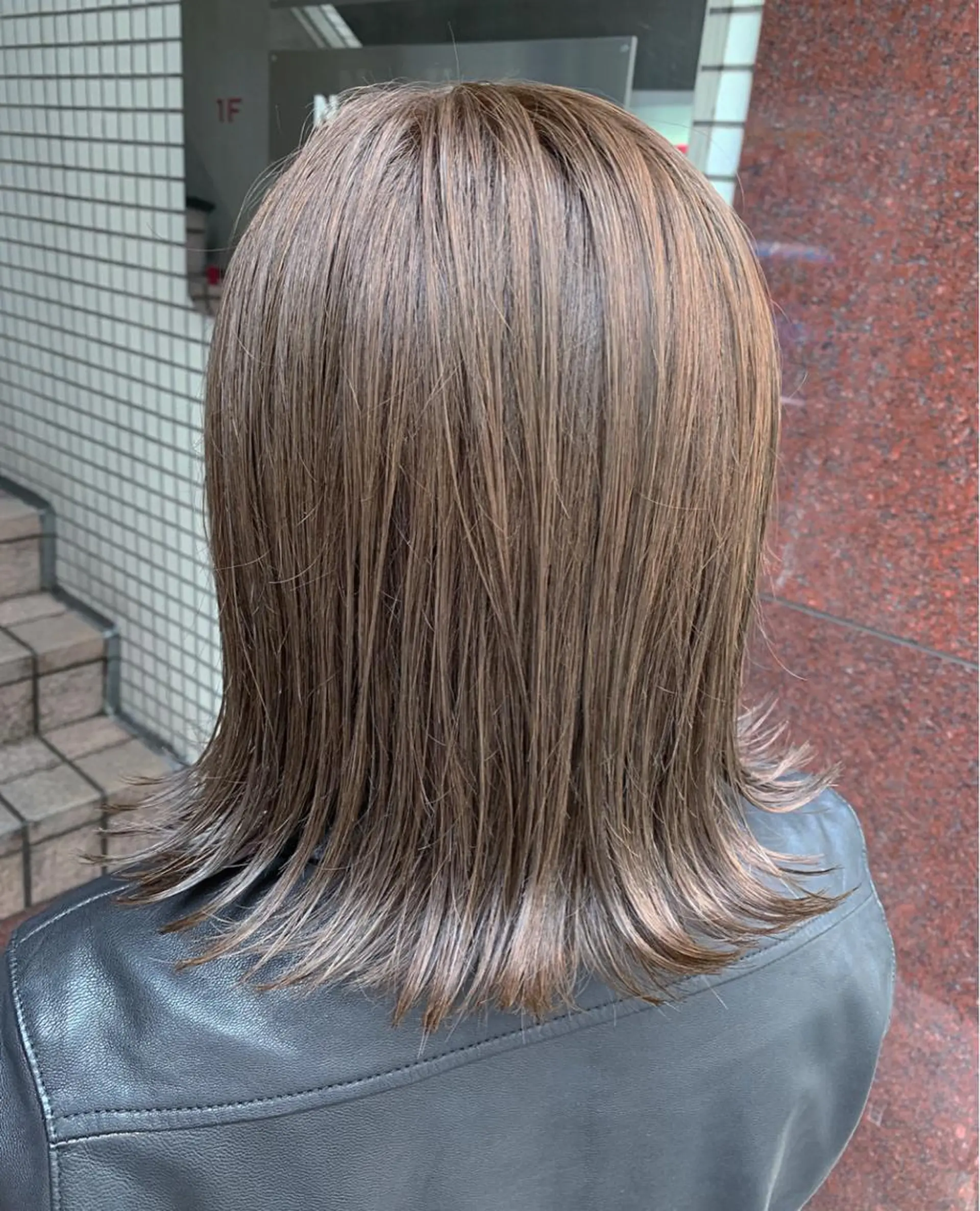 ミディアム カラー パーマ ヘアカラー 韓国ヘア🇰🇷/ レイヤーカット✂︎のヘアスタイル