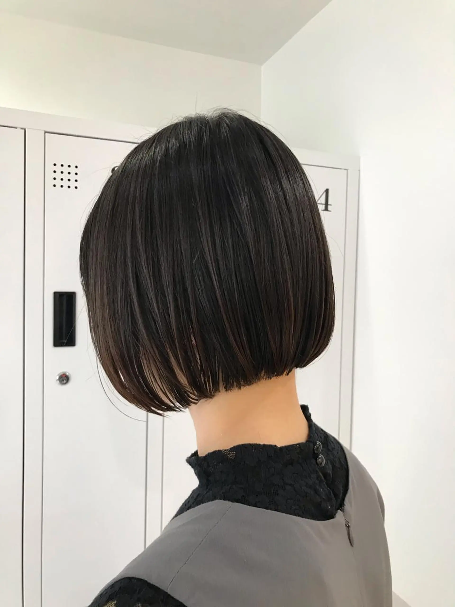 ショート ワンレンボブ ボブ オカダ ノゾミのヘアスタイル