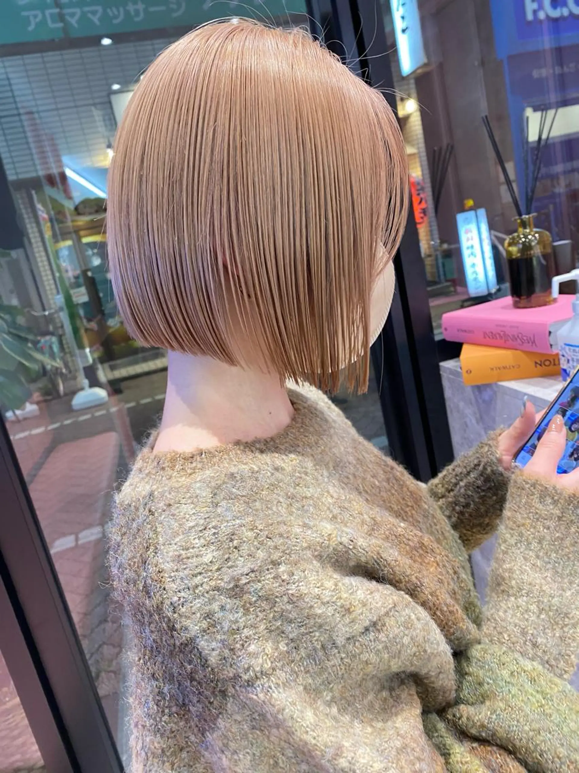 ミディアム カラー カット ヘアカラー トリートメント 顔周り/ブリーチなし /縮毛矯正🫧伊勢のヘアスタイル