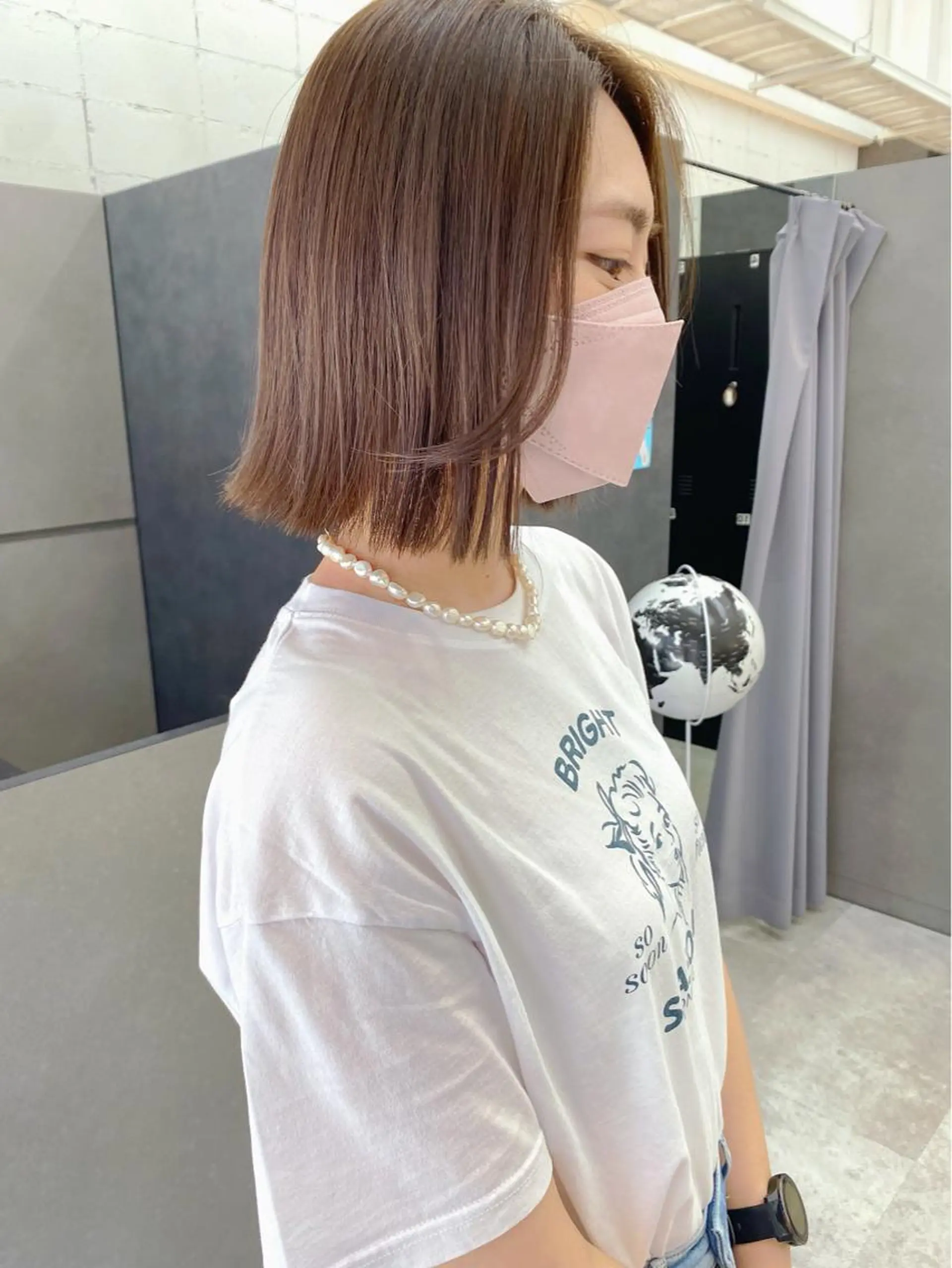 ミディアム カラー 韓国🇰🇷レイヤー カットオリーブカラーのヘアスタイル