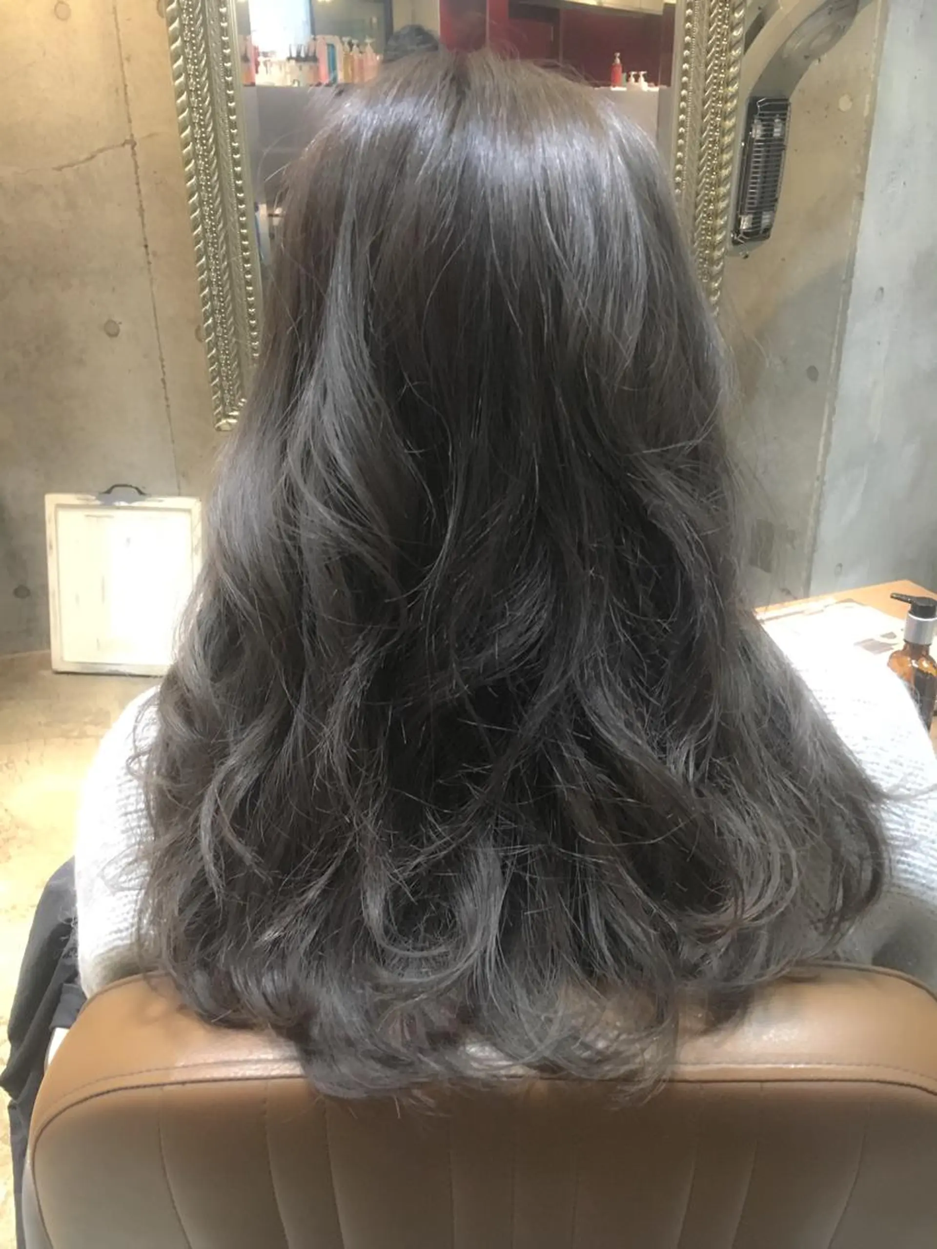 ロング カラー グレージュ レイヤーカット 北條 優輝のヘアスタイル