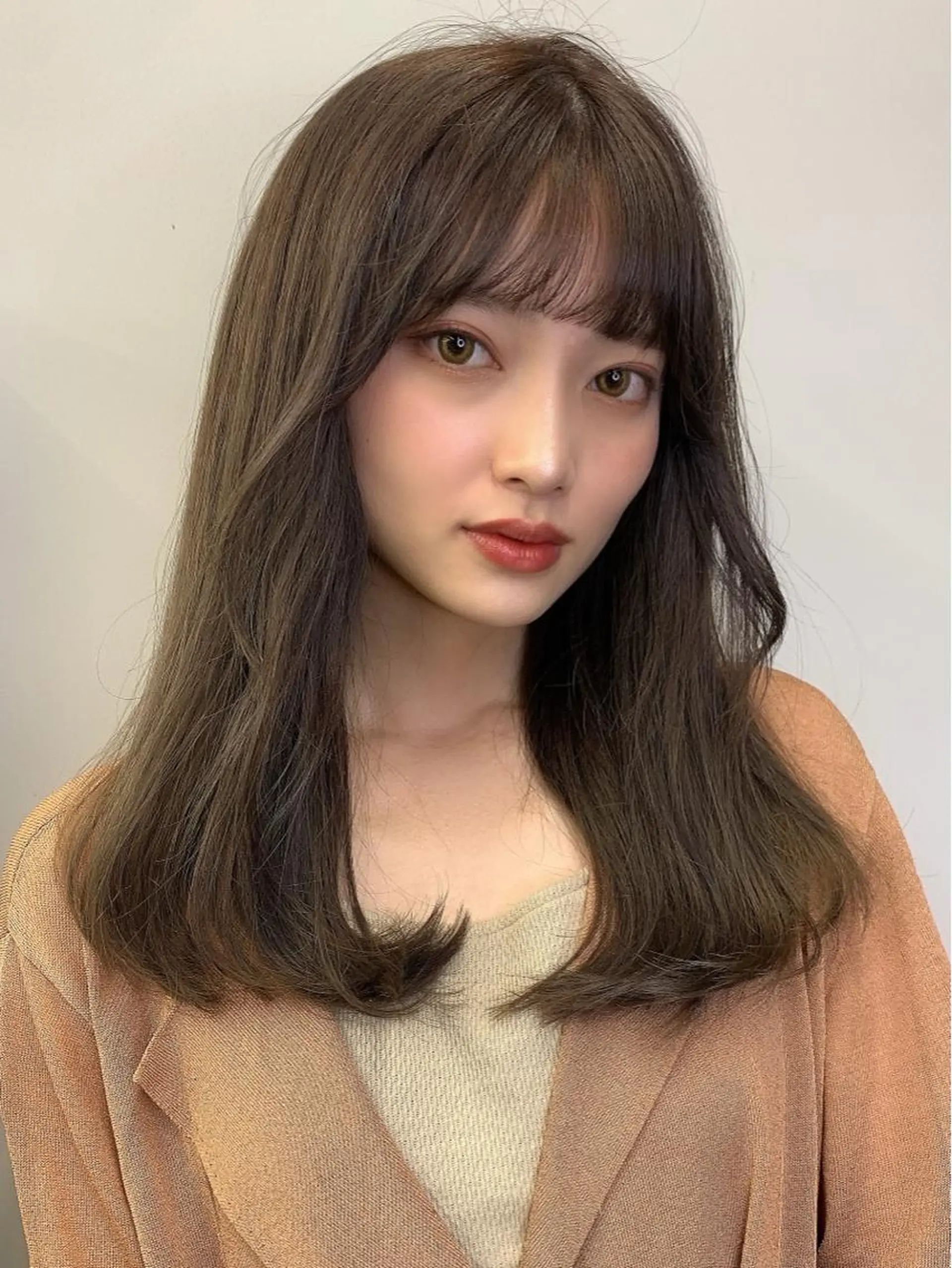 セミロング カラー カット ヘアカラー トリートメント ヘッドスパ 透明感/オリーブ/ グレージュ/YUKAのヘアスタイル