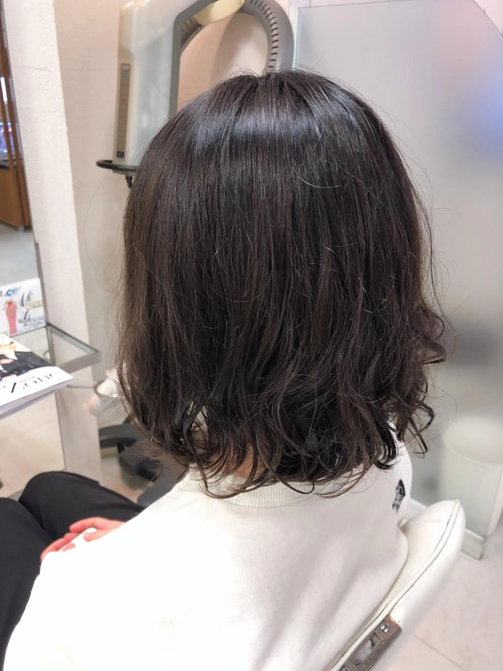 ショート カット ヘアカラー パーマ 阿部 美咲のヘアスタイル