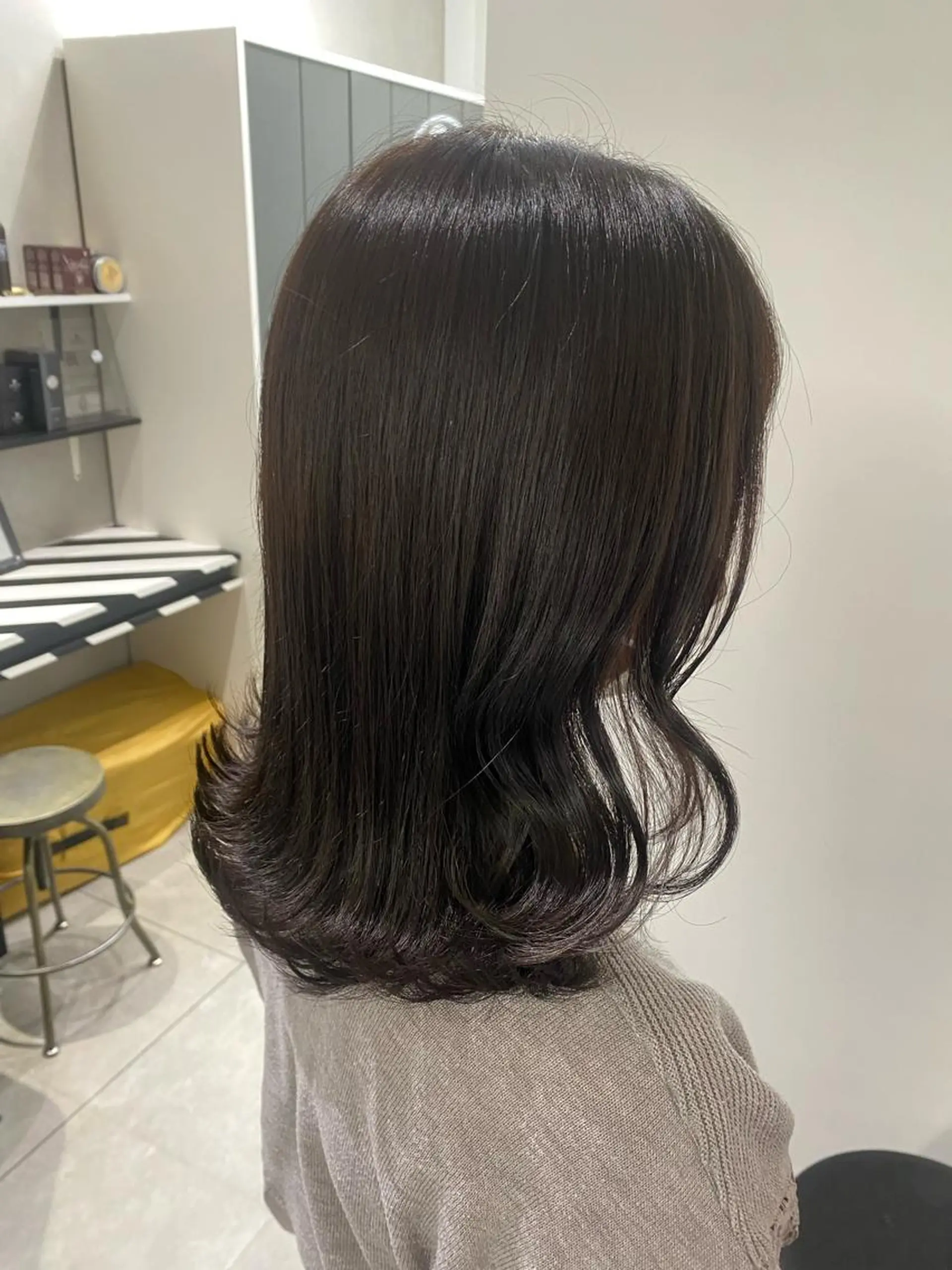 ミディアム カラー くびれヘア 韓国風モテヘア 🇰🇷aki♡のヘアスタイル