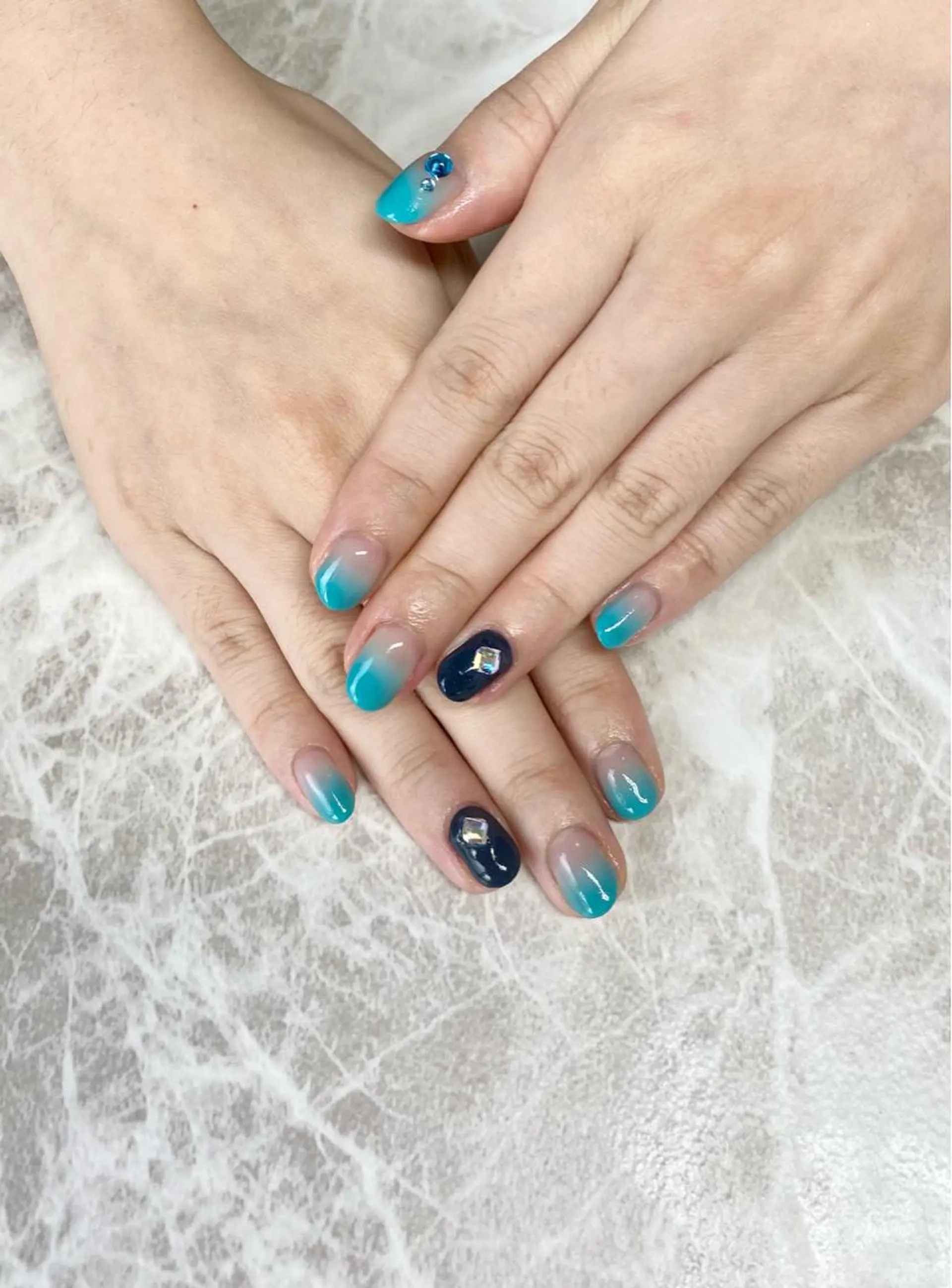 ネイル ストーンネイル ハンドネイル ゆぴねいる yupinailのネイルデザイン