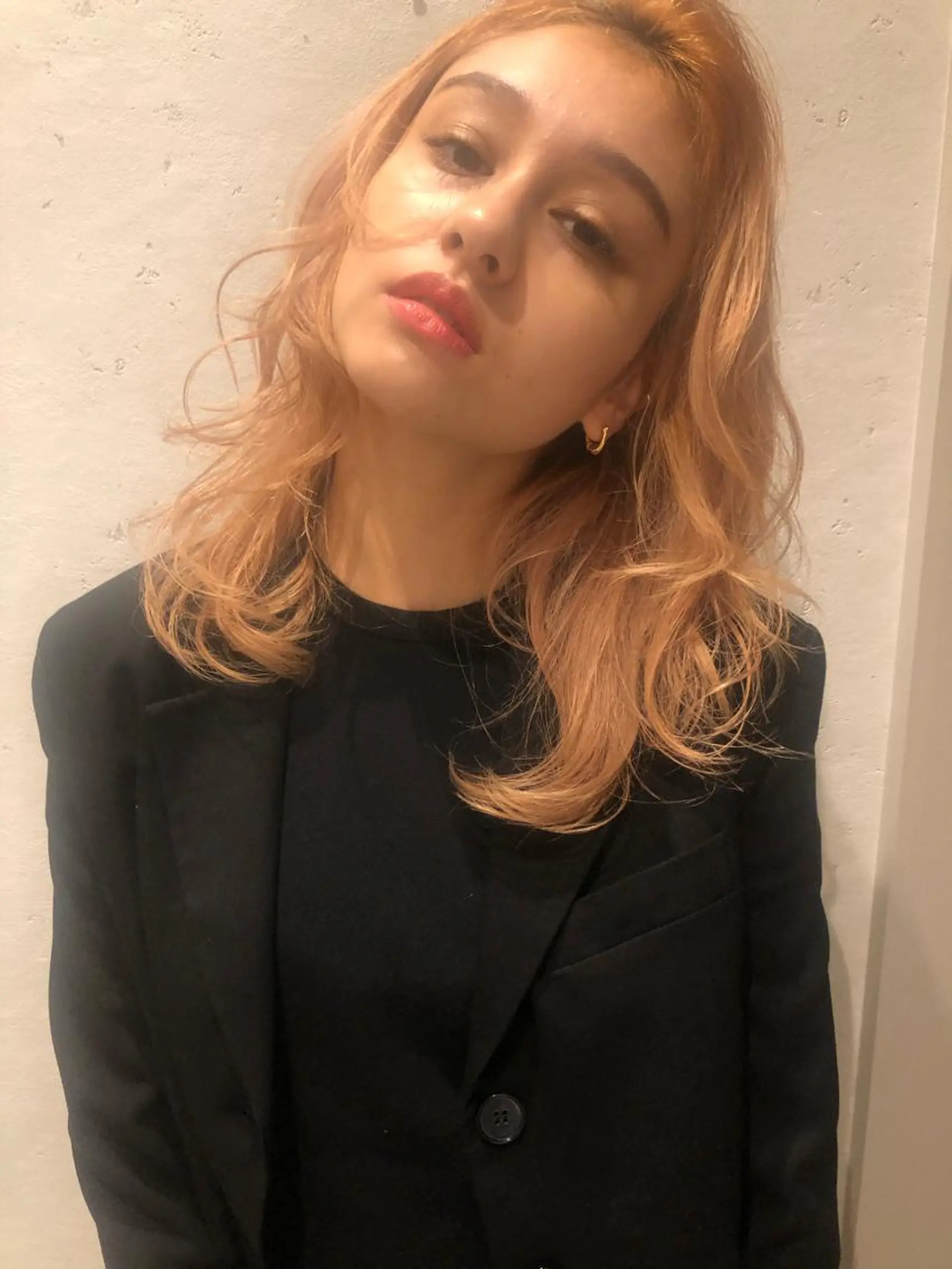 セミロング カラー ♥️ブリーチ/ボブ/ レイヤー♥️maiのヘアスタイル