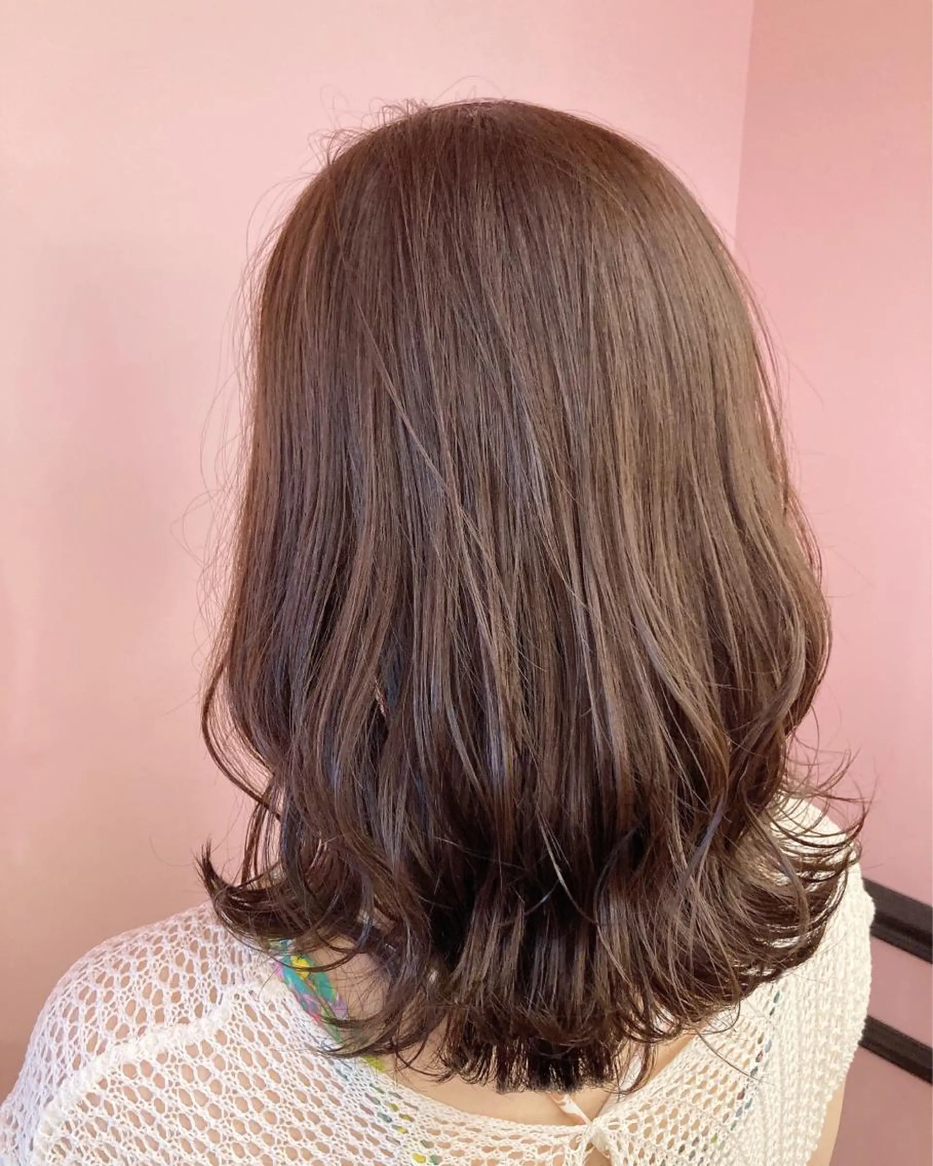 ミディアム カラー ベージュカラー カット ヘアカラー トリートメント ✨髪質改善縮毛矯正✨ 宇田川修平のエステ・リラクイメージ