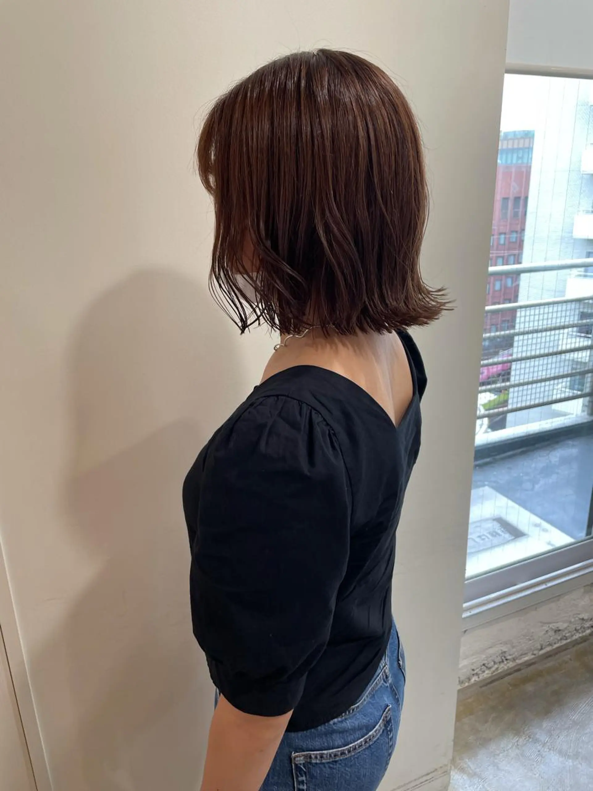 ミディアム カラー カット ヘアカラー トリートメント MIOベージュカラー 柔らかいカラーのヘアスタイル